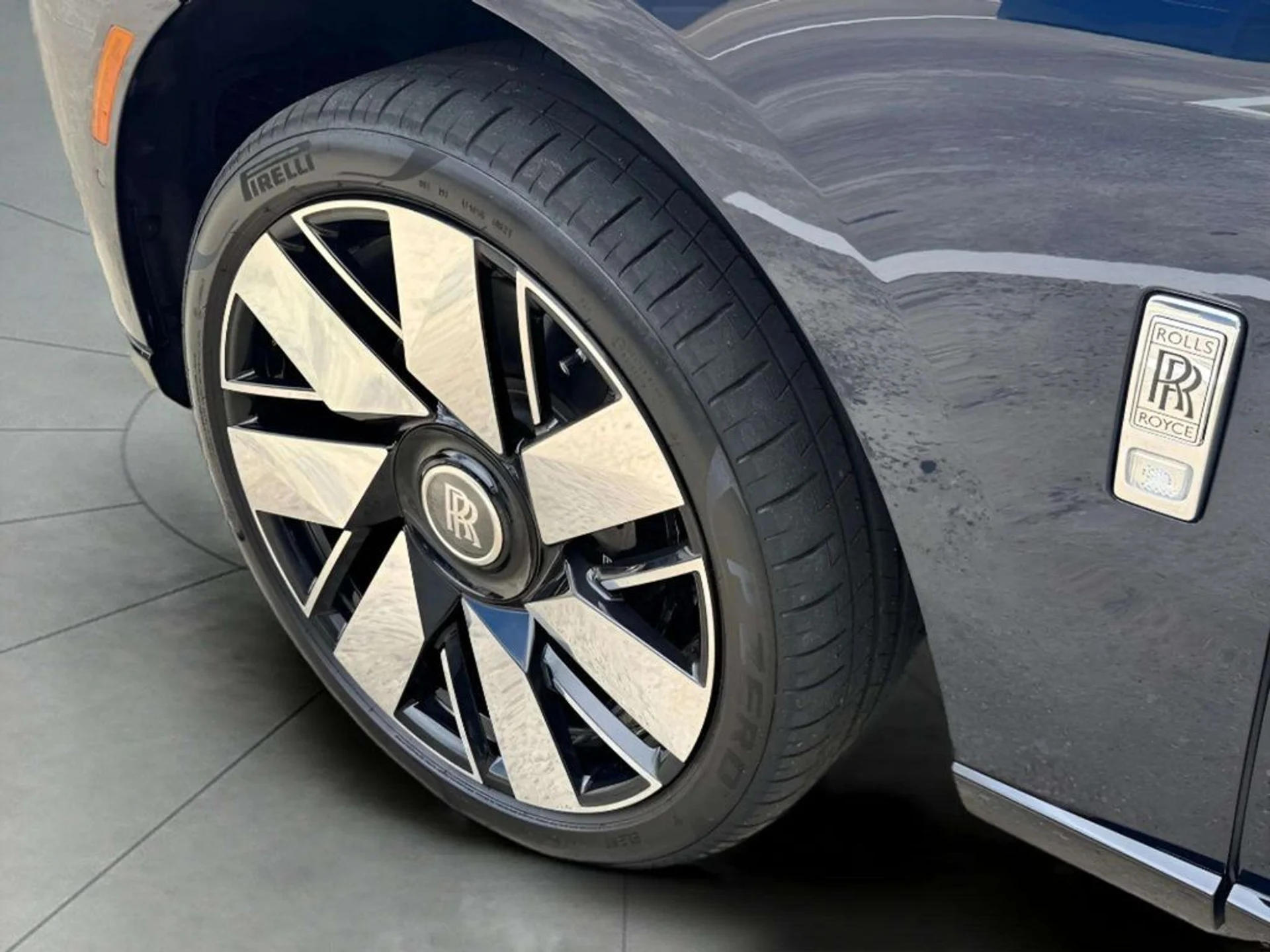 mph029_2168645367_539c2f47e3724bb66cc3f9830fa2df24x_2b919a435b