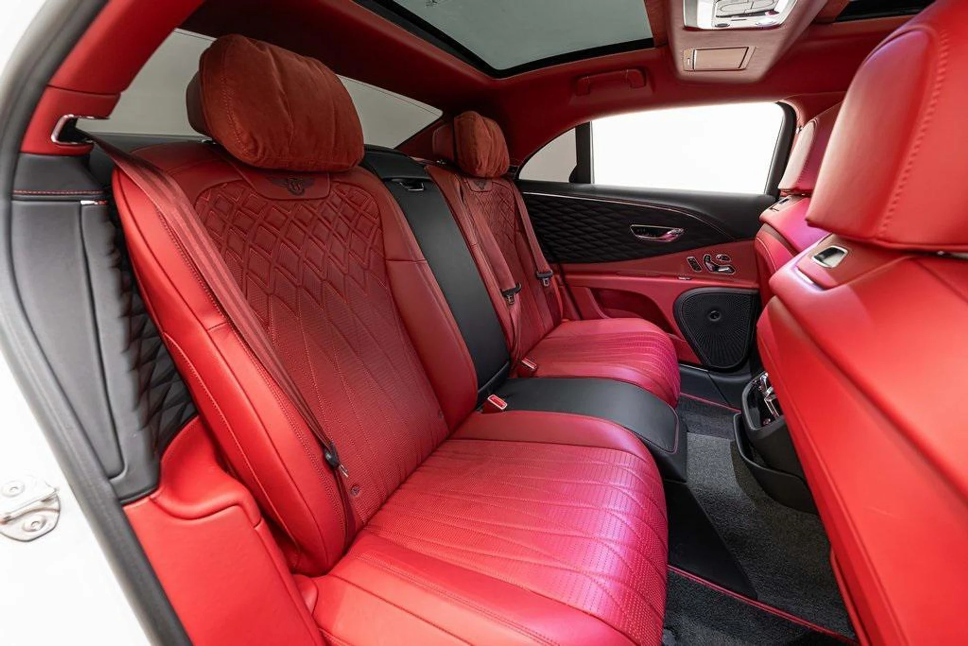 mph029_216995677_Hb_Re2b_Na_B031_YU_Eu_qhmhw_WN_Vw_I_a52b19aadd