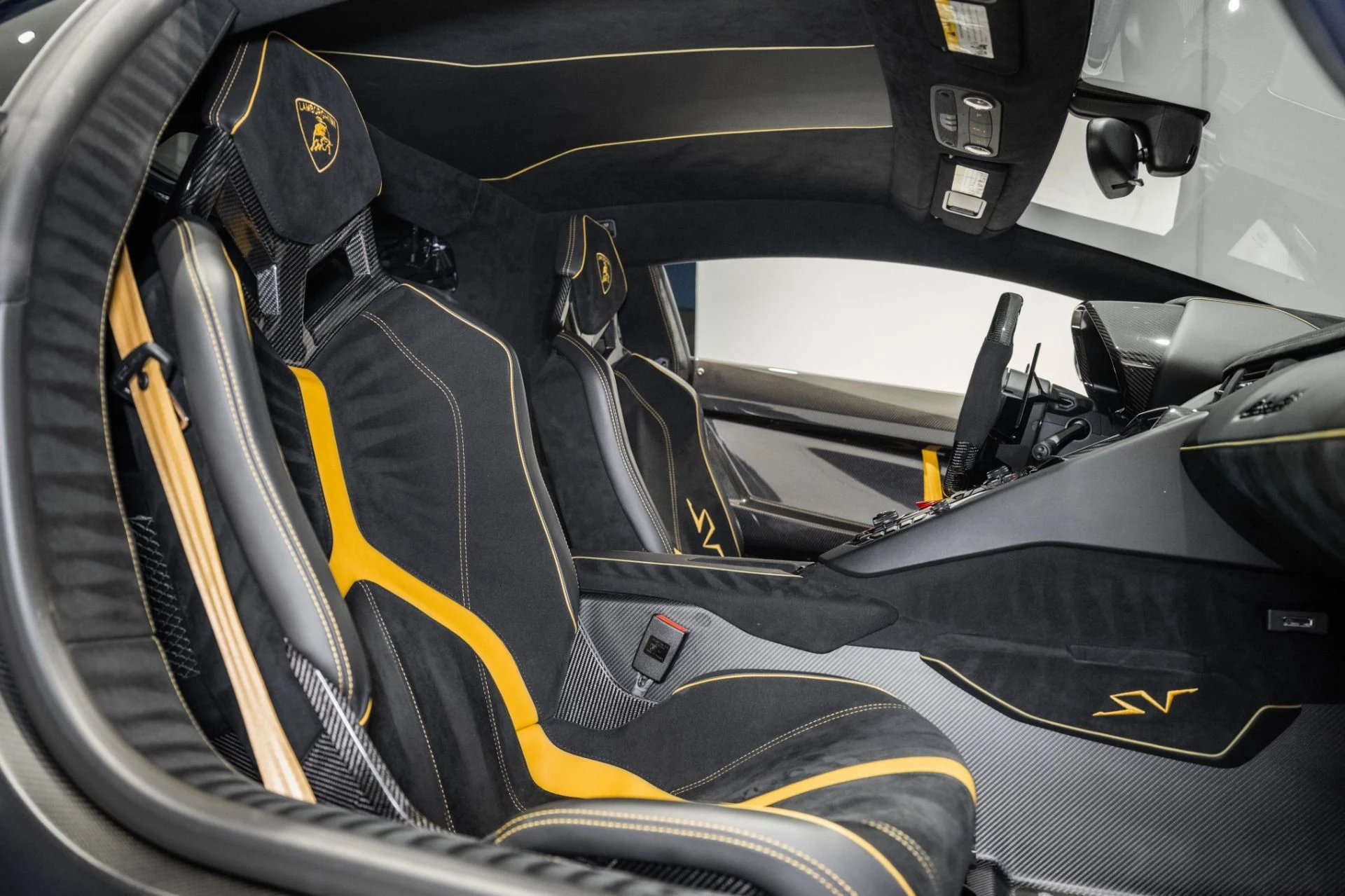 mph029_2199630892_Used_2016_Lamborghini_Aventador_LP_750_4_SV_Coupe_1783114442_451e4da18e