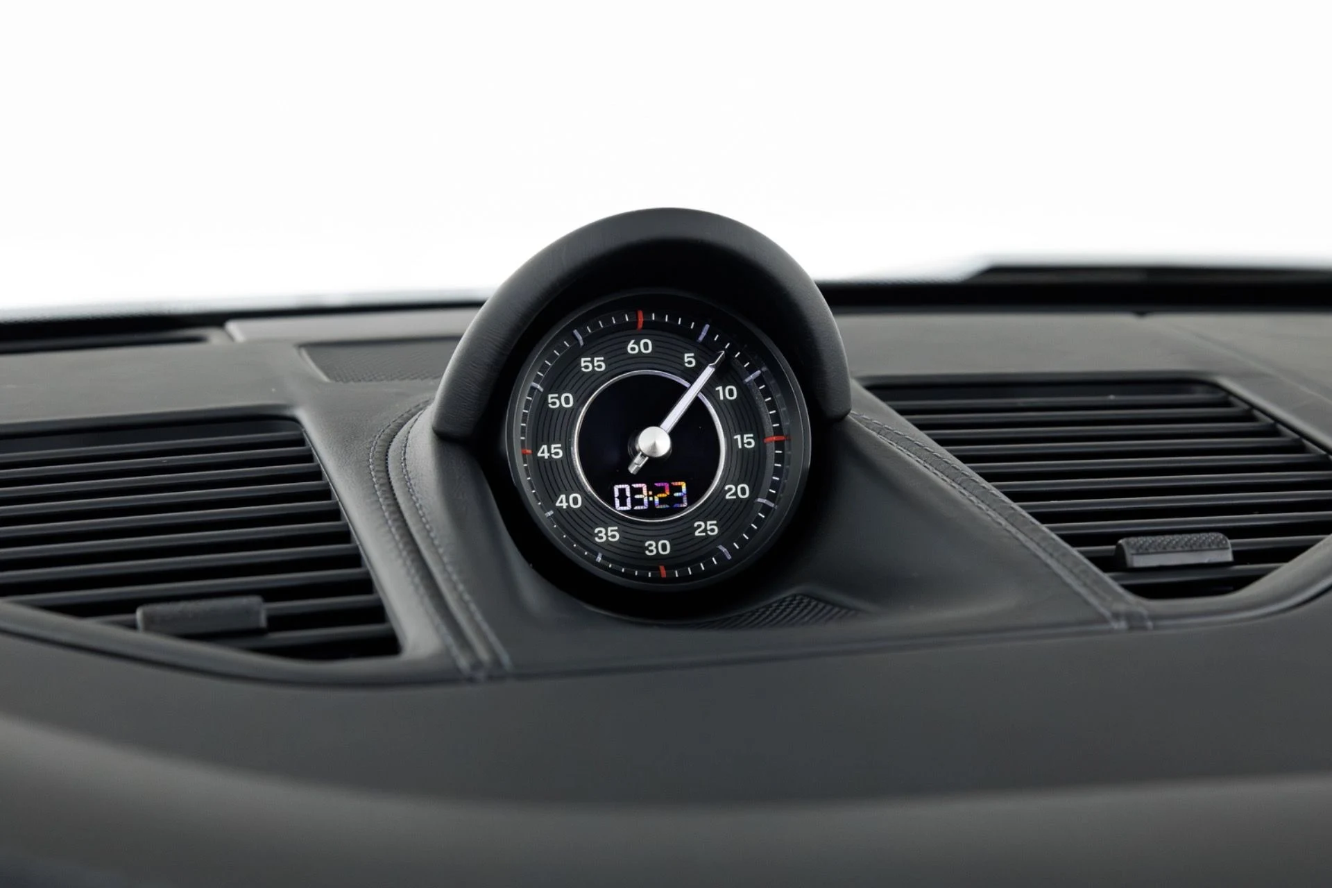 mph029_2200897191_Used_2023_Porsche_911_Sport_Classic_1775497642_ddbe4c8d55