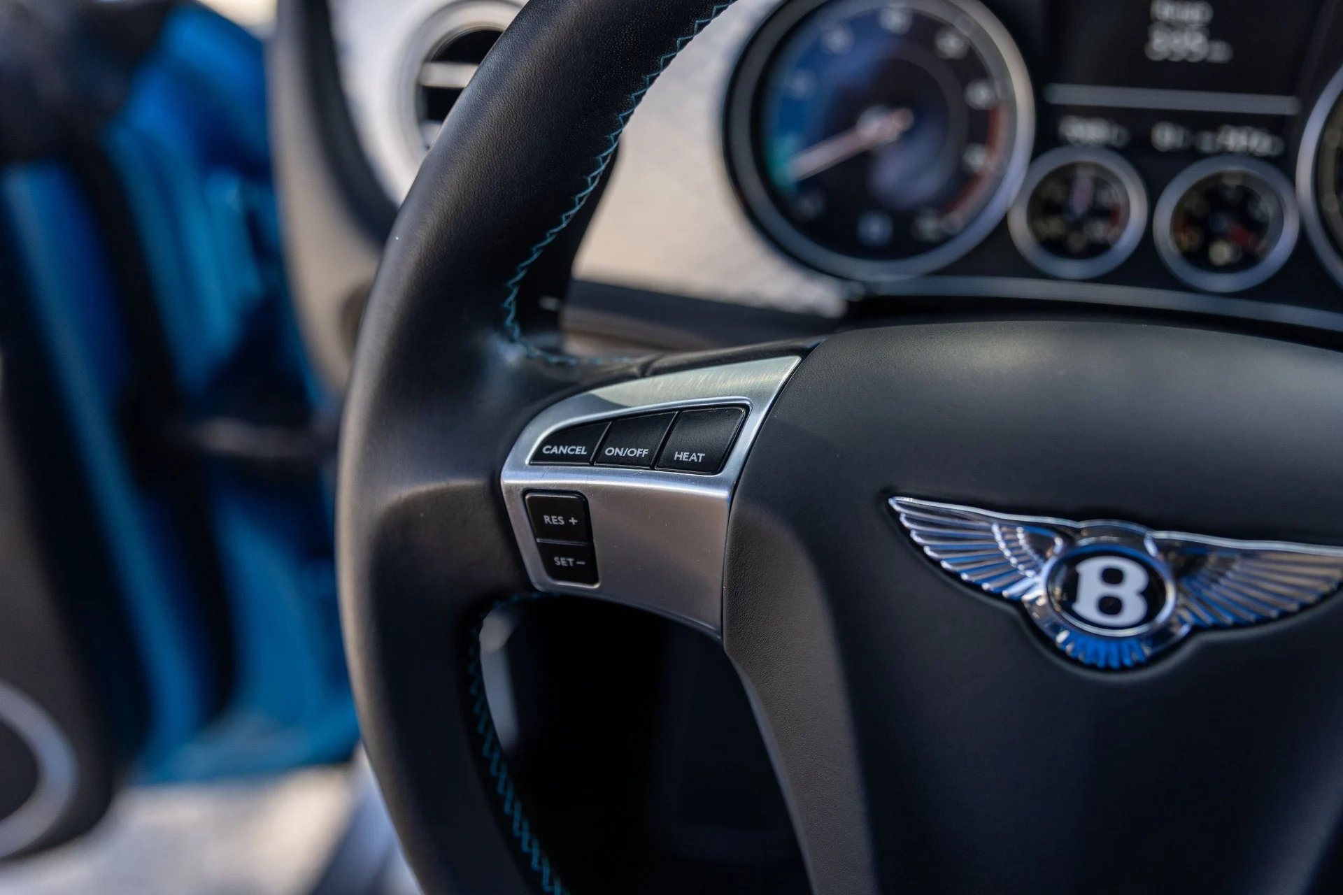 mph029_2201549113_Hi_Tech_Luxury_Imports_LLC_SCBFH_7_ZA_7_GC_054737_image_29_297d11bb0f