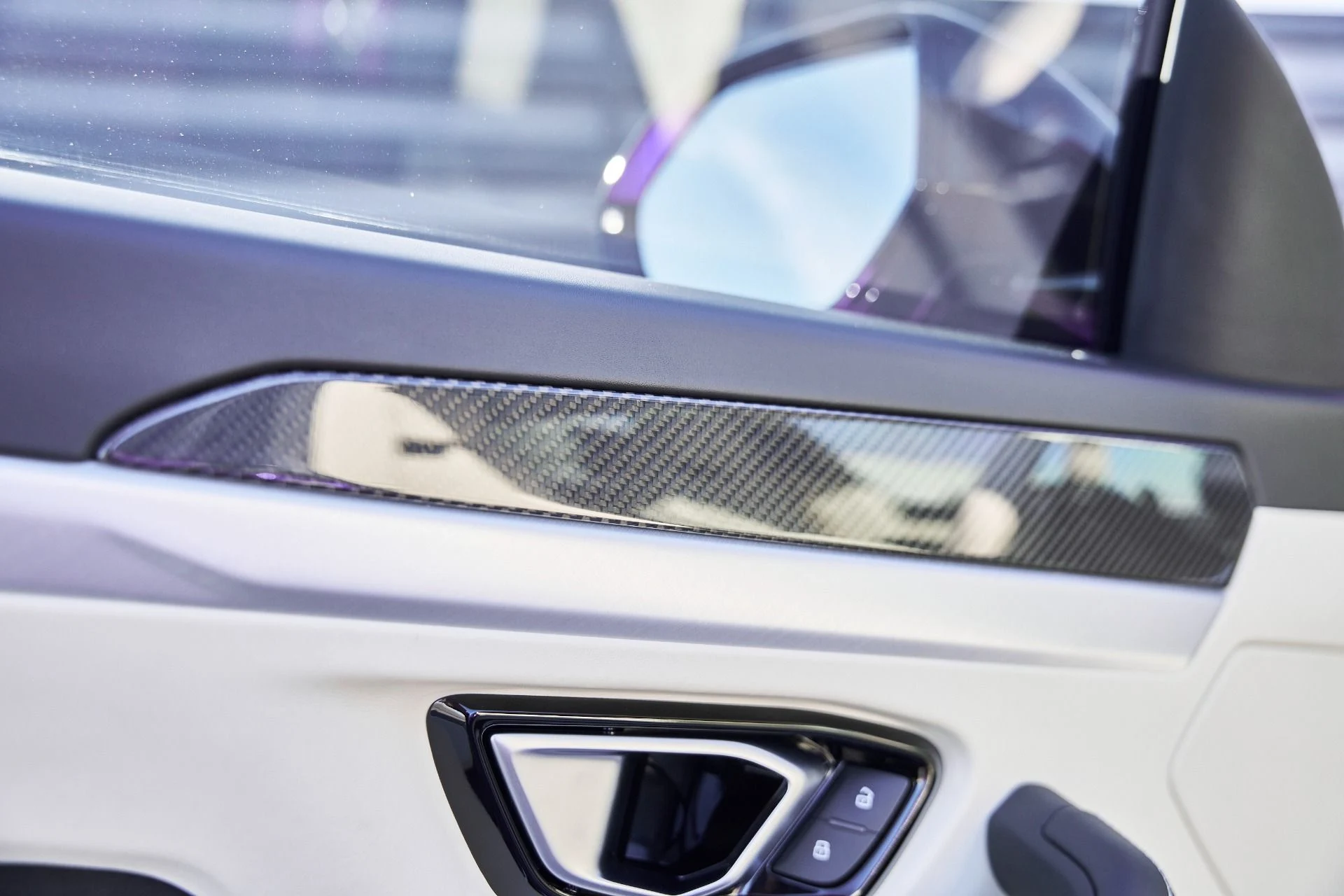 mph029_2210956012_Used_2021_Lamborghini_Urus_1772650649_430d350e00