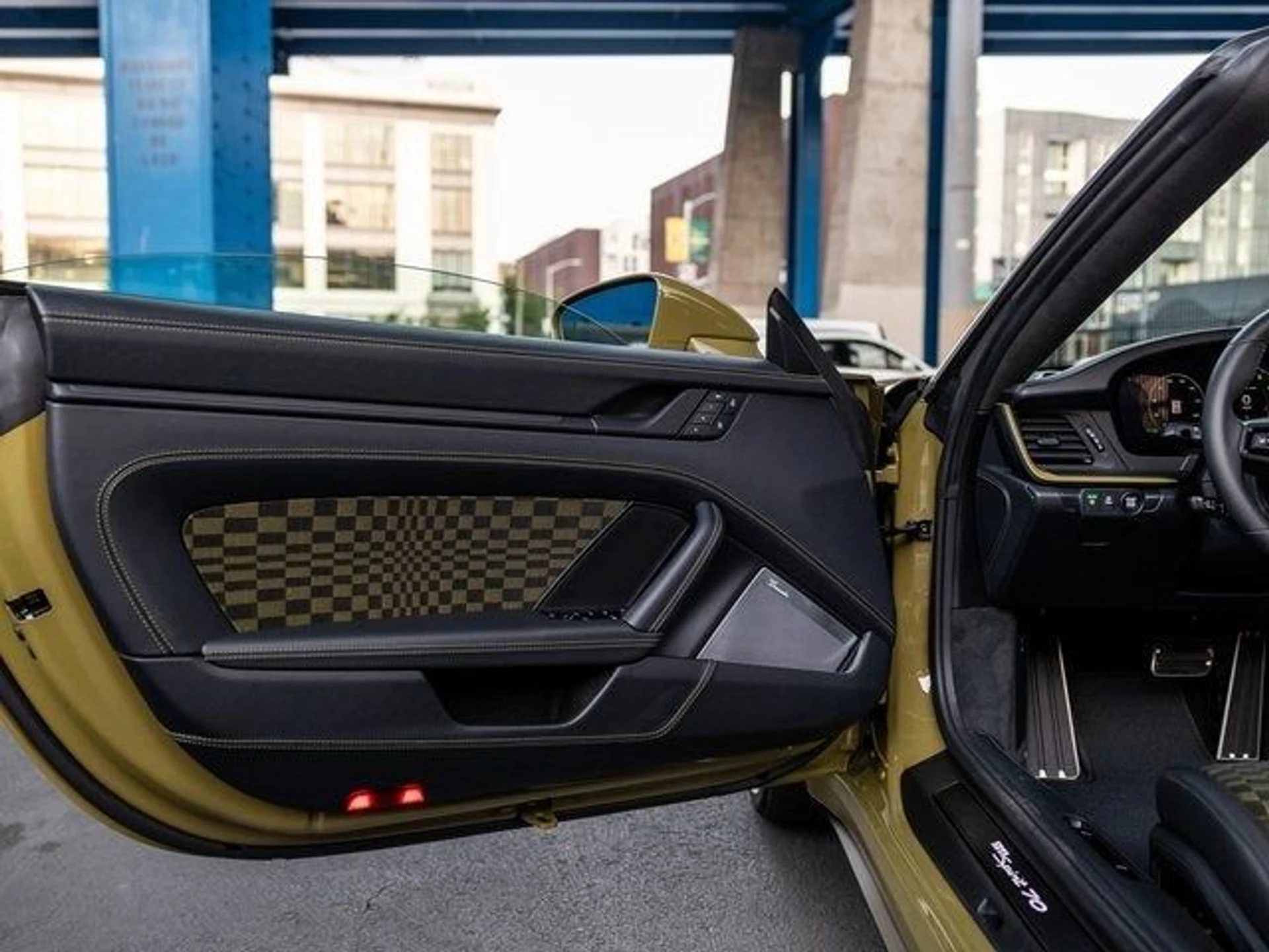 mph029_2217339653_30_d3e4cbd946