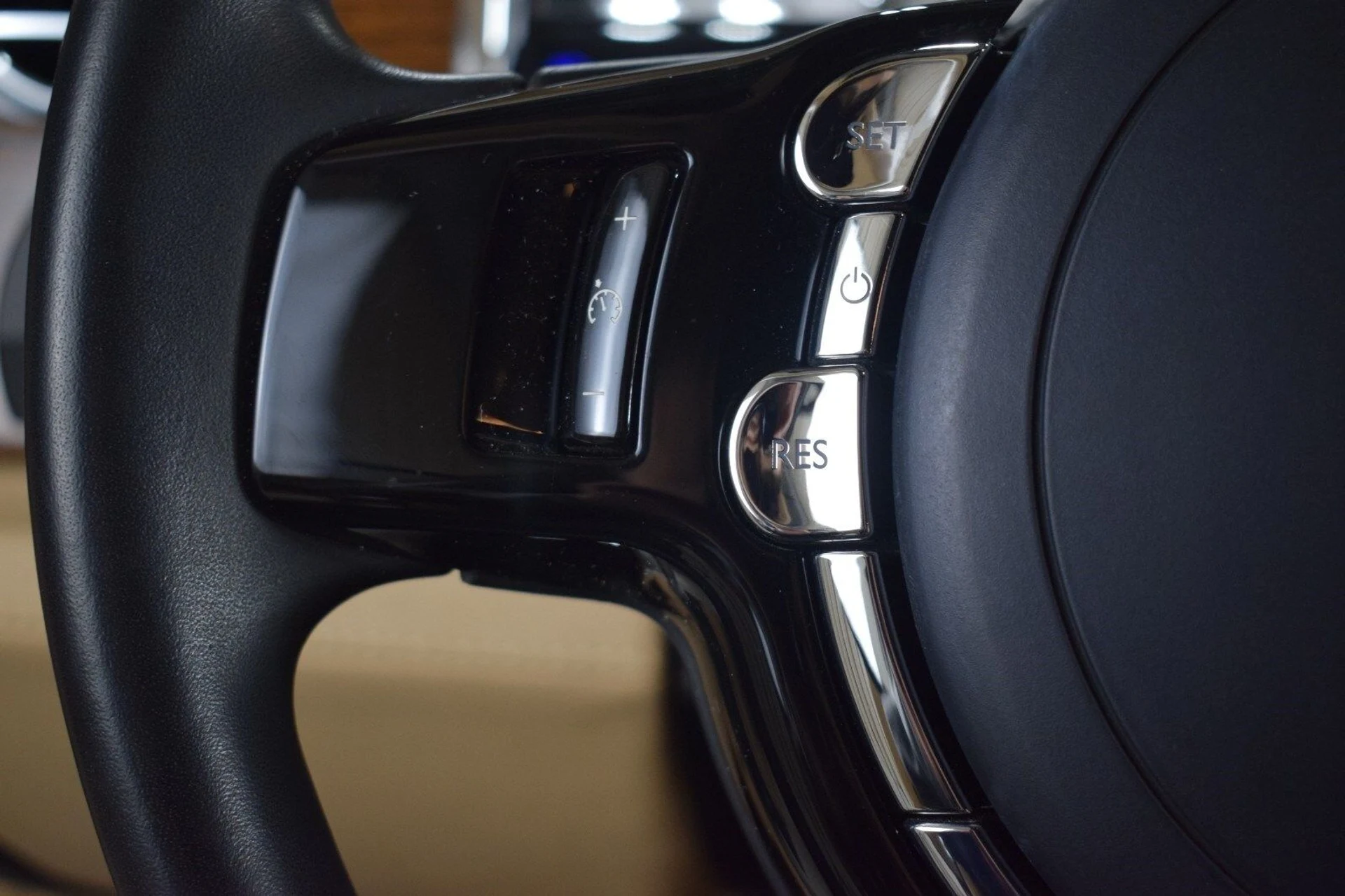 mph029_223734909_4beb2e42396f436e35f7604e4f2de446x_dd0d407c09