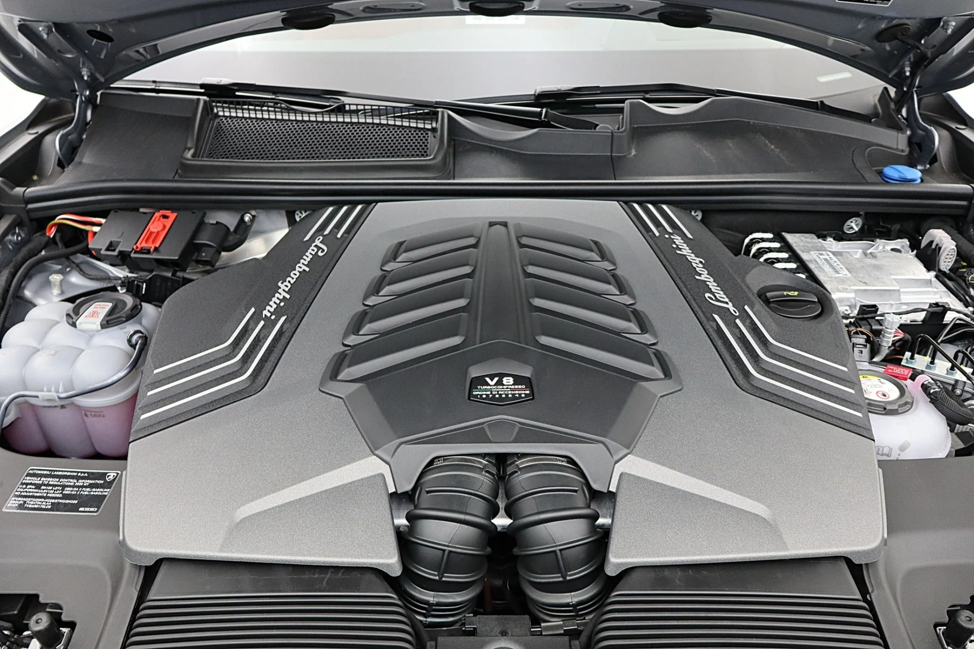 mph029_2248321090_Used_2026_Lamborghini_Urus_SELEASE_OPTIONS_AVAILABLE_e0ed2a97c3