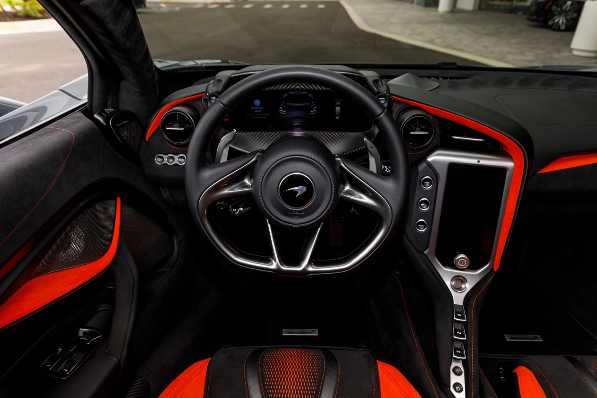 mph029_2249414535_579_p30_l_c914eb0a29