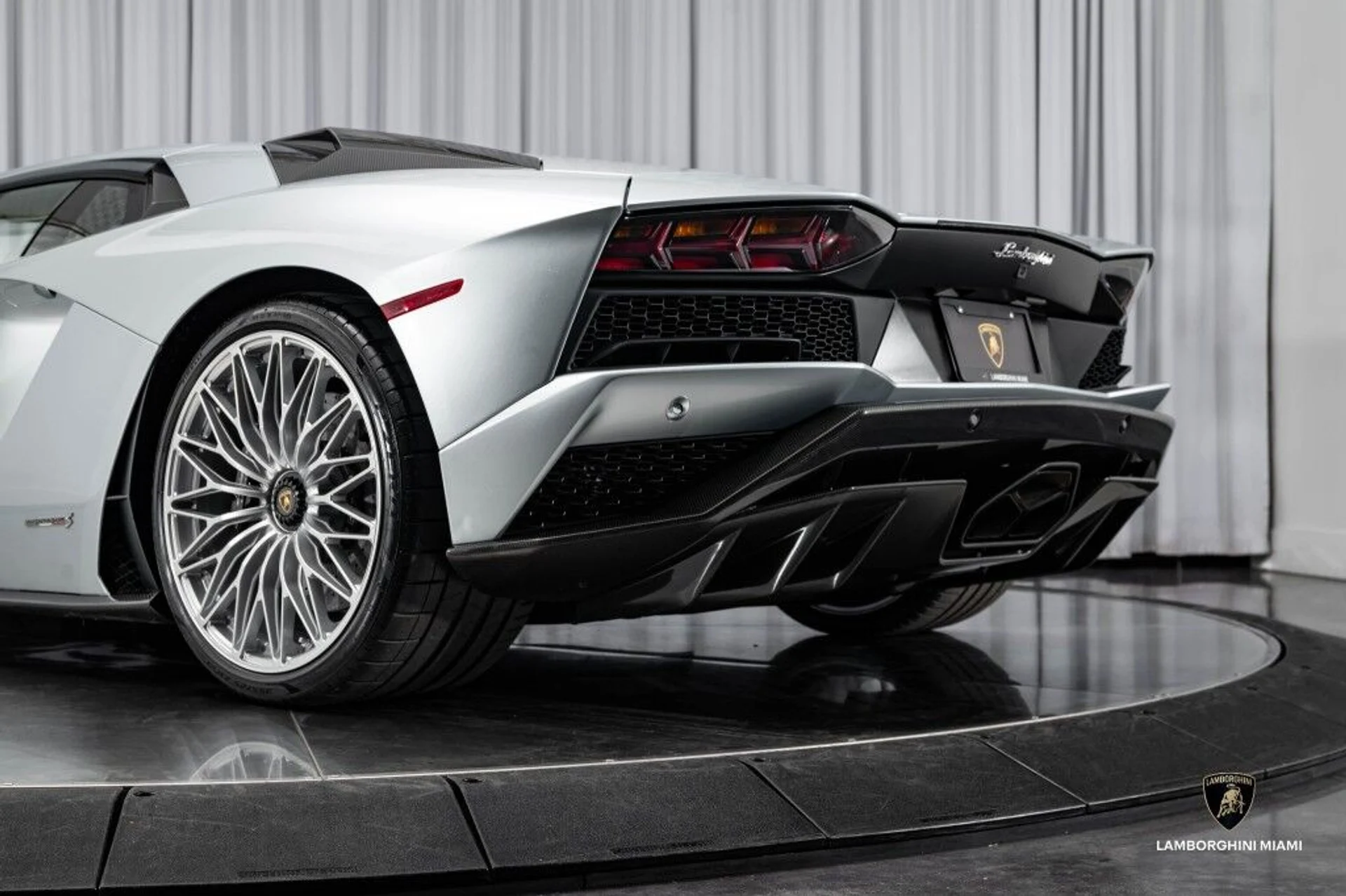 mph029_2254651654_35e248d32518fc097e7bcd896a049322_c3d1fab50e