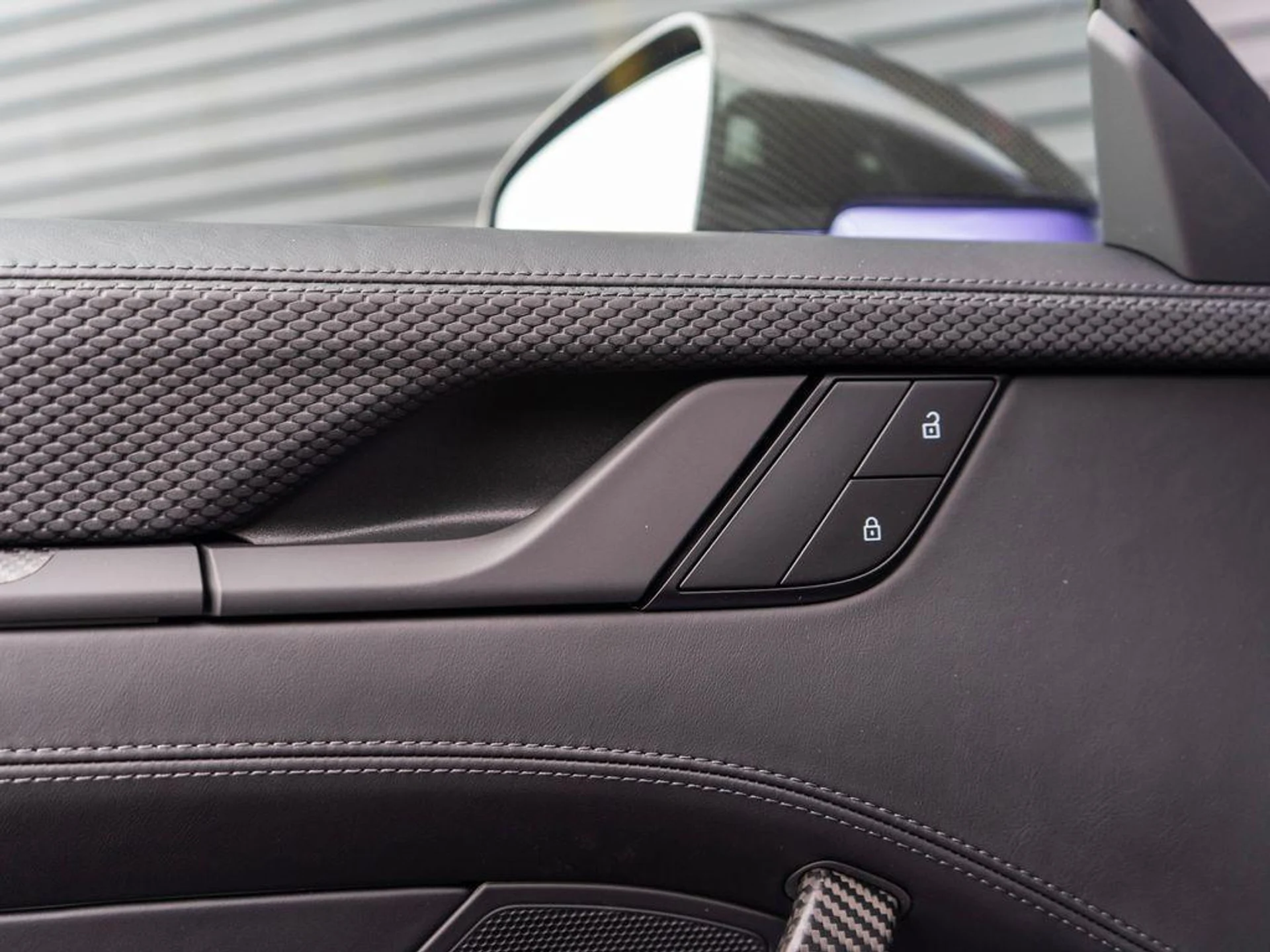 mph029_2269139950_d_KD_Cq_Y95amv5_i_Su_Hlnbf_C5_RAU_d92e4f1269