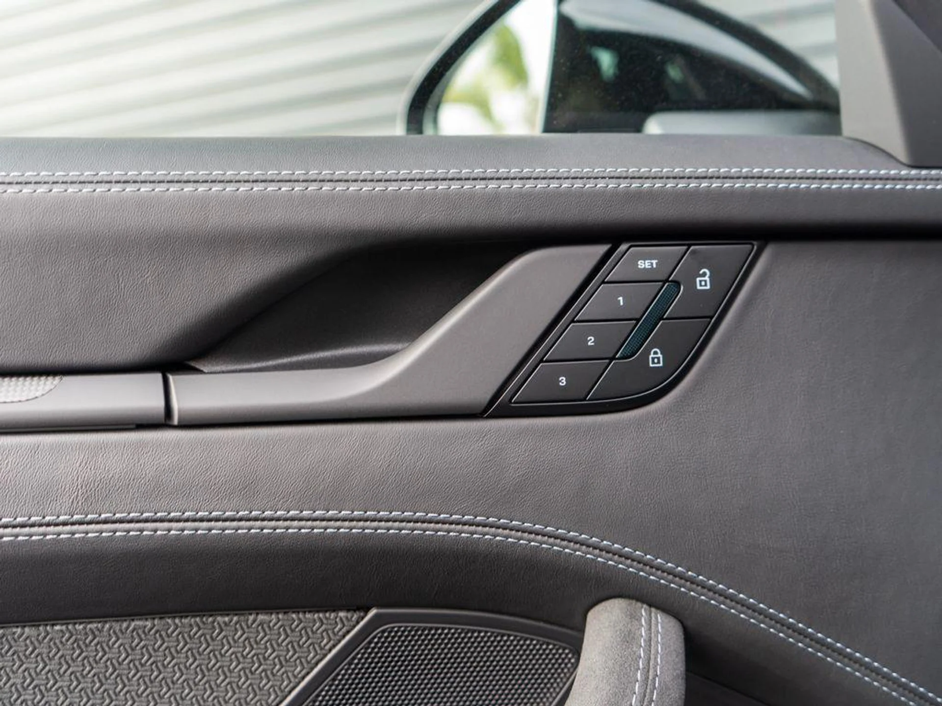 mph029_2269839061_1_Jvj0_G_Vxk_M_Zjy8_P_Jm_R8_Yykzpg40_f7851bace3