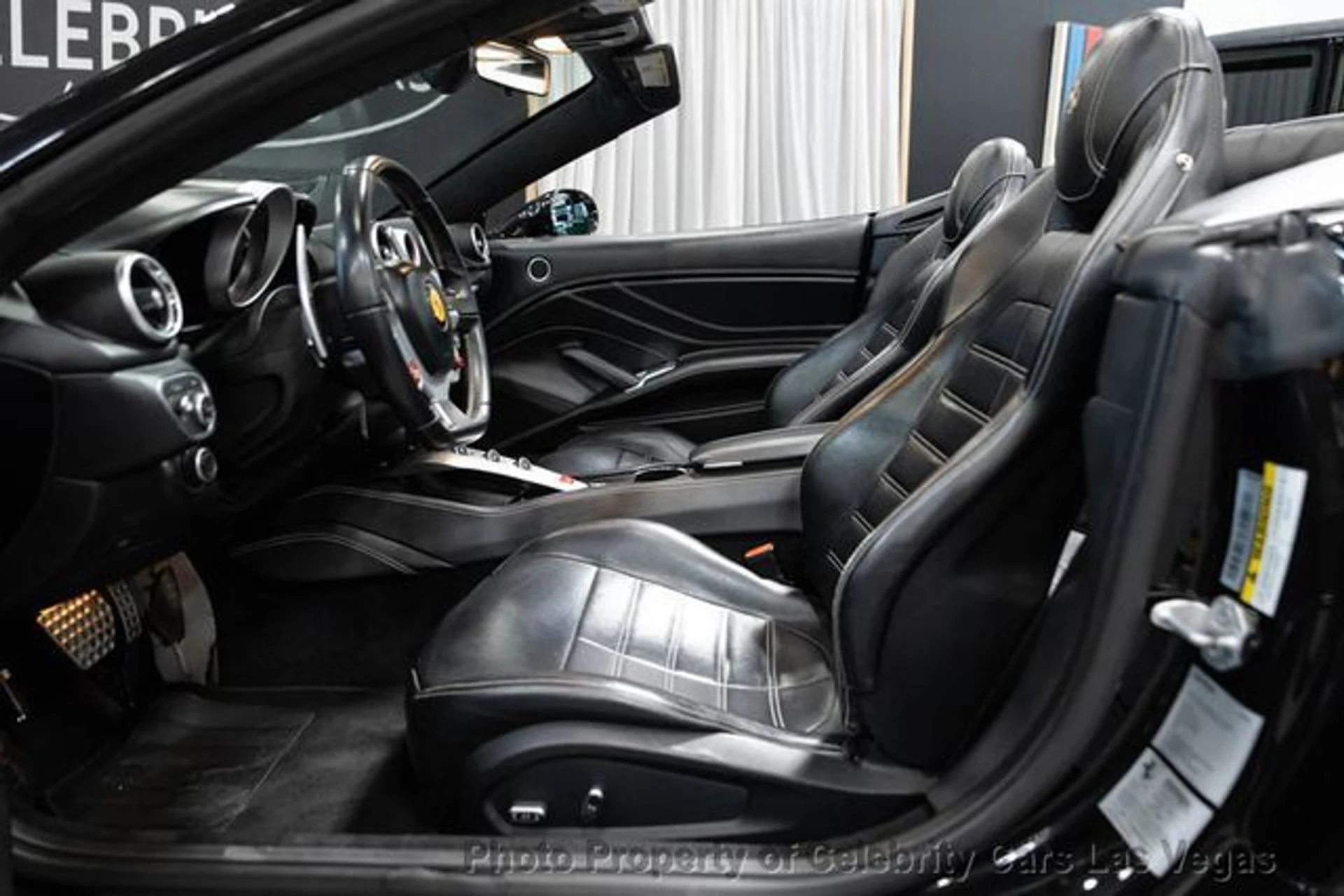 mph029_2274746482_used_2017_ferrari_california_t_convertible_9707_23074635_34_640_f1ea06c141