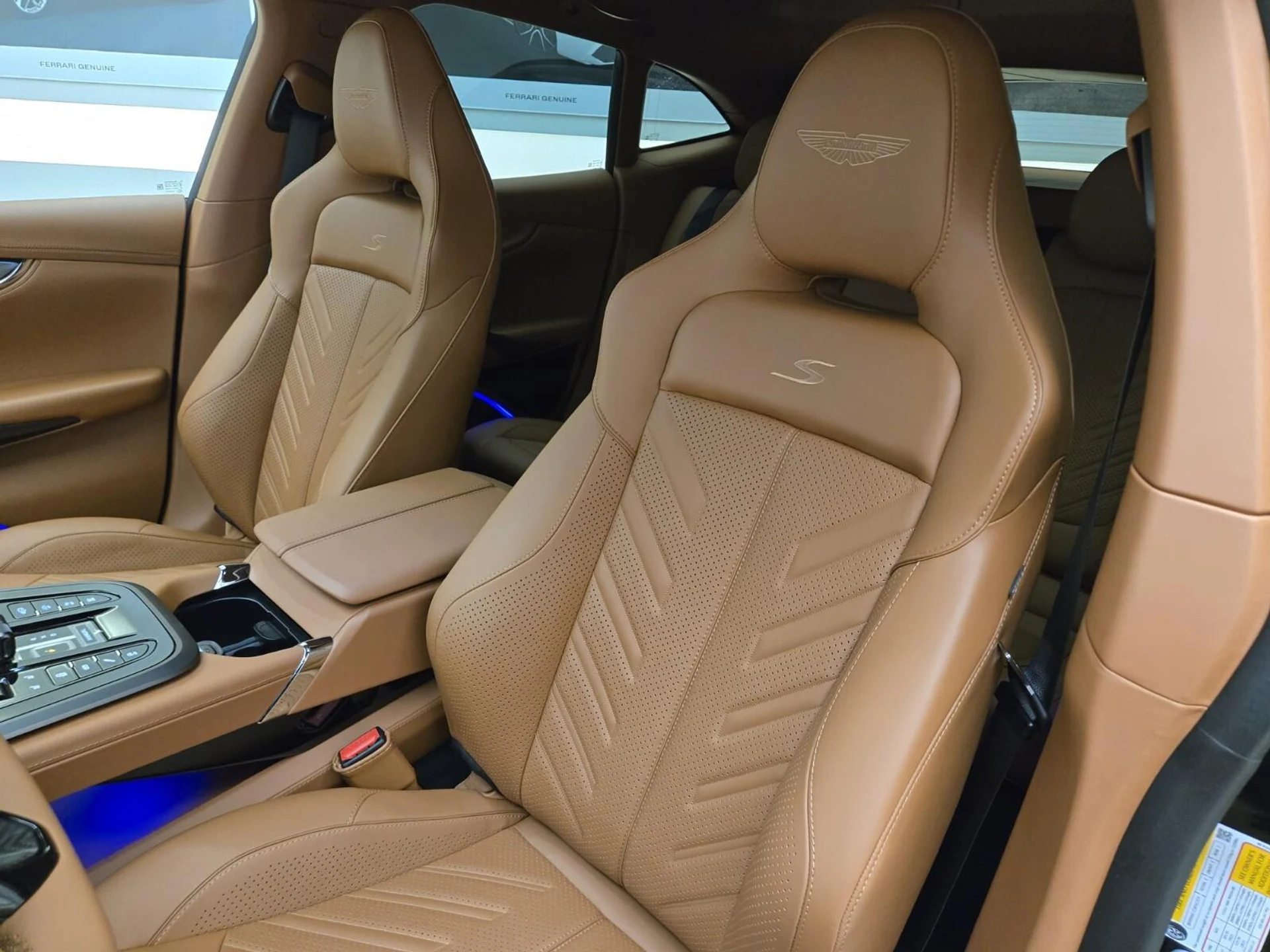 mph029_2295364780_New_2026_Aston_Martin_DBX_S_1776489481_e78377a411