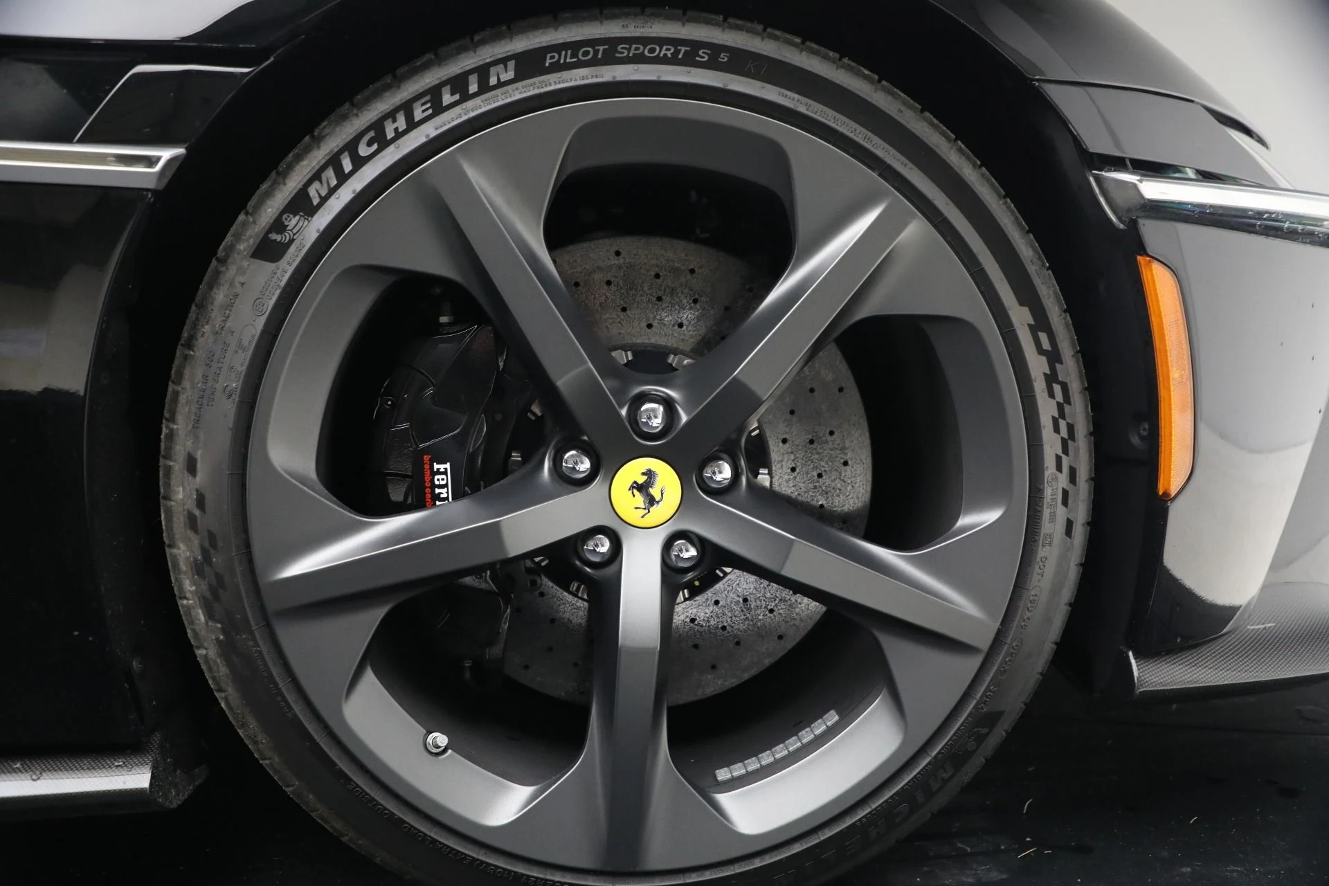 mph029_2298625823_Used_2025_Ferrari_12_Cilindri_1771948573_fac39543cf