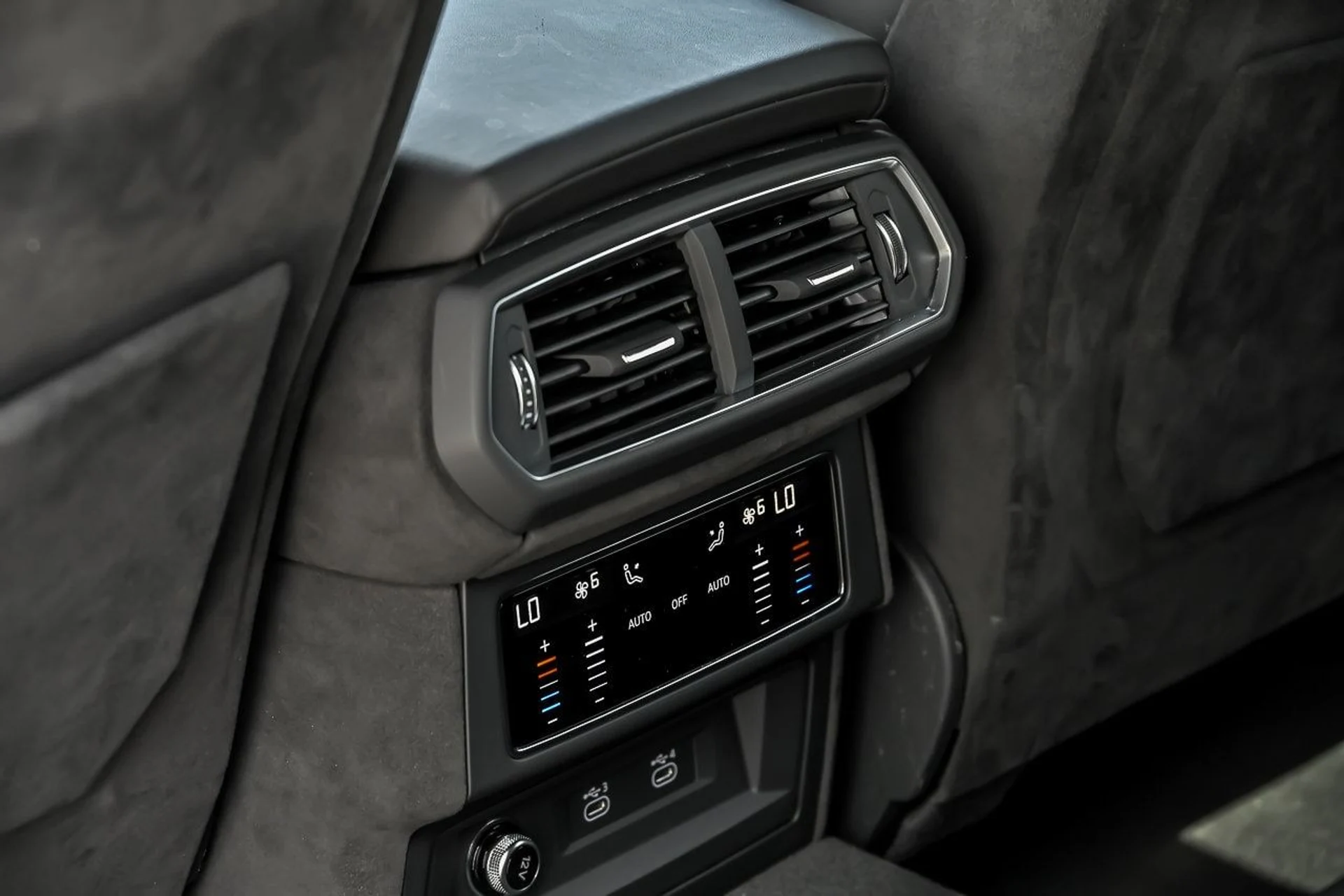 mph029_2301908186_a993446511b3714de2d2372fc6093ebfx_373e7699dd