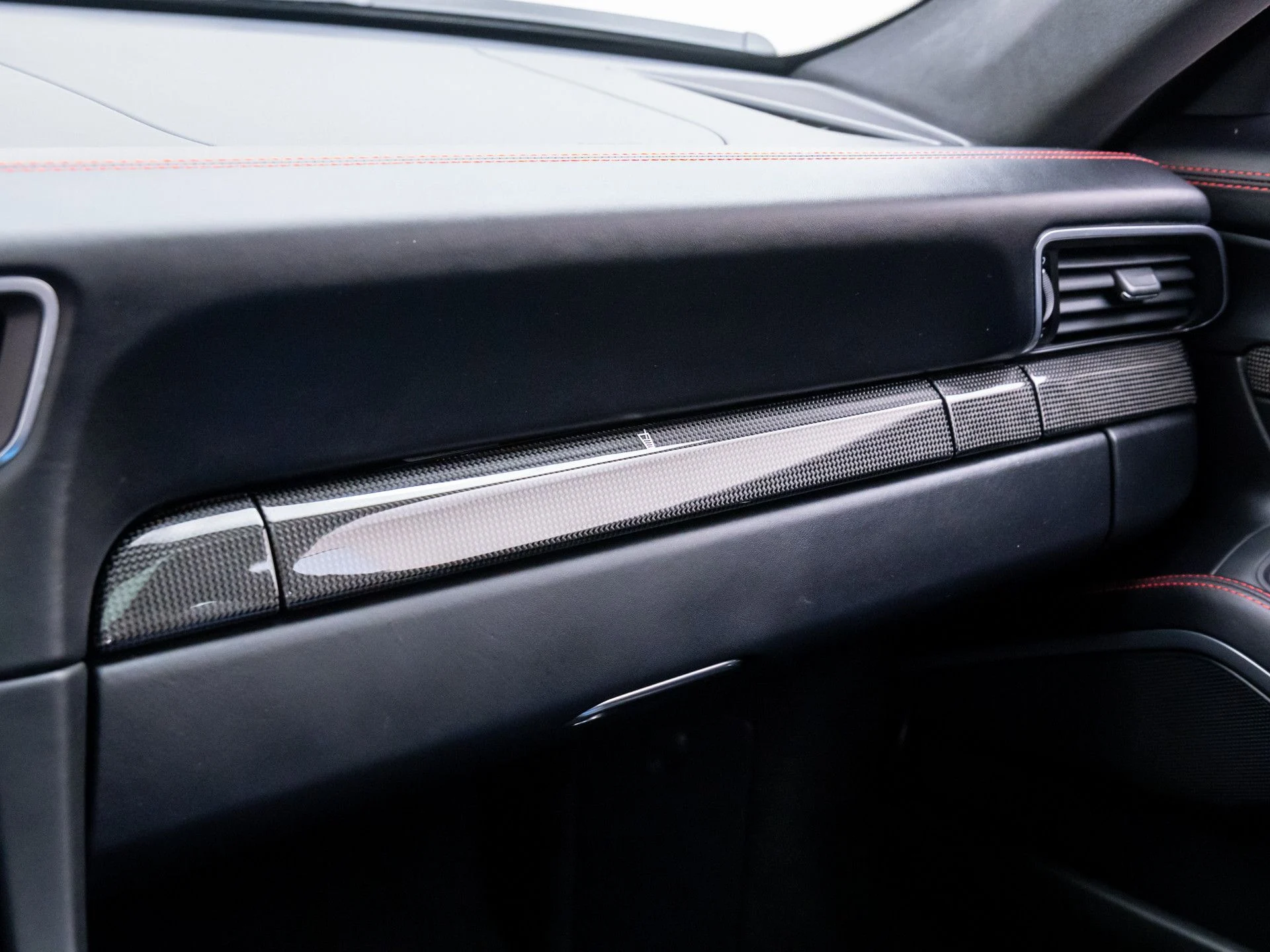 mph029_2316138372_136b020b91710db76b45f67fb411261dx_cde3c5710a