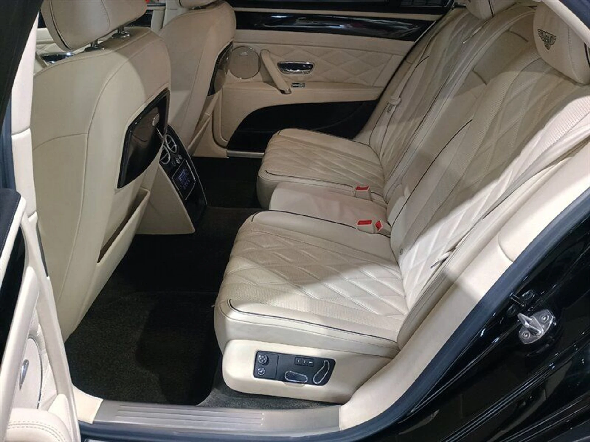 mph029_2327340531_61fa03d06a_800_e7d8a207f2