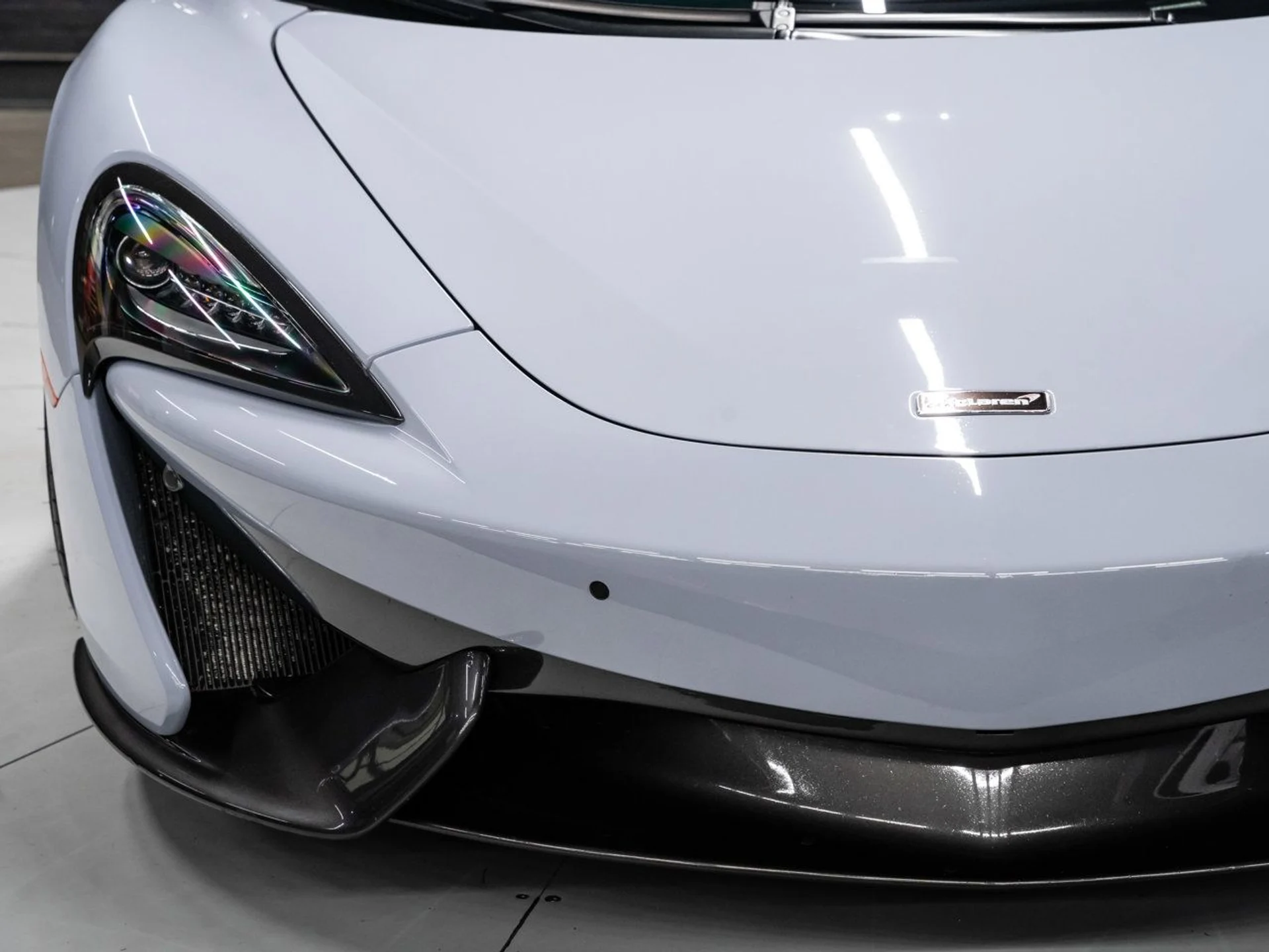 mph029_2327749632_mclaren_570s_2017_791eb96fed