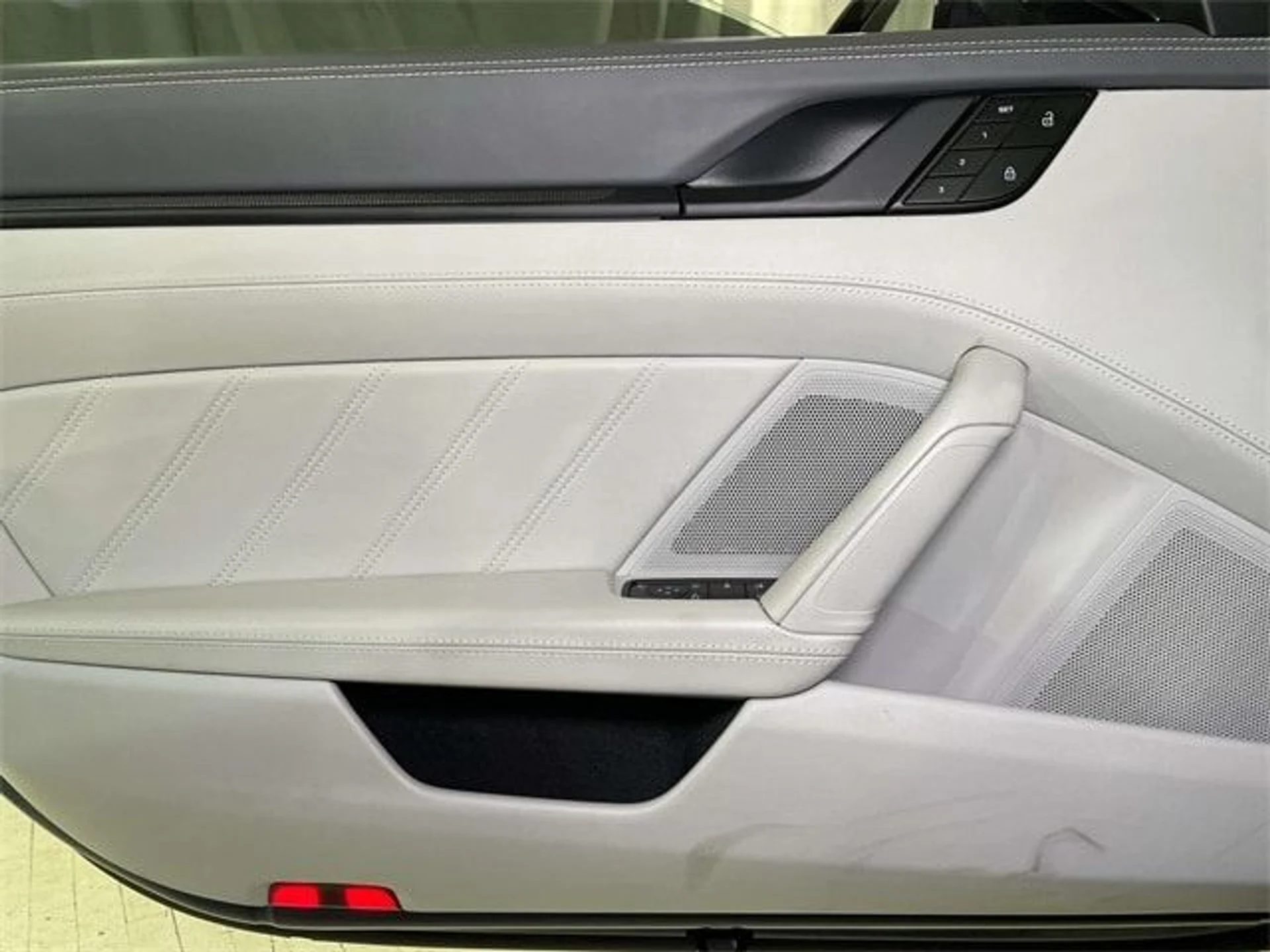 mph029_23288961_228da2b70c625245bdc8a9f2c1d4c4f5x_1b6509f39a