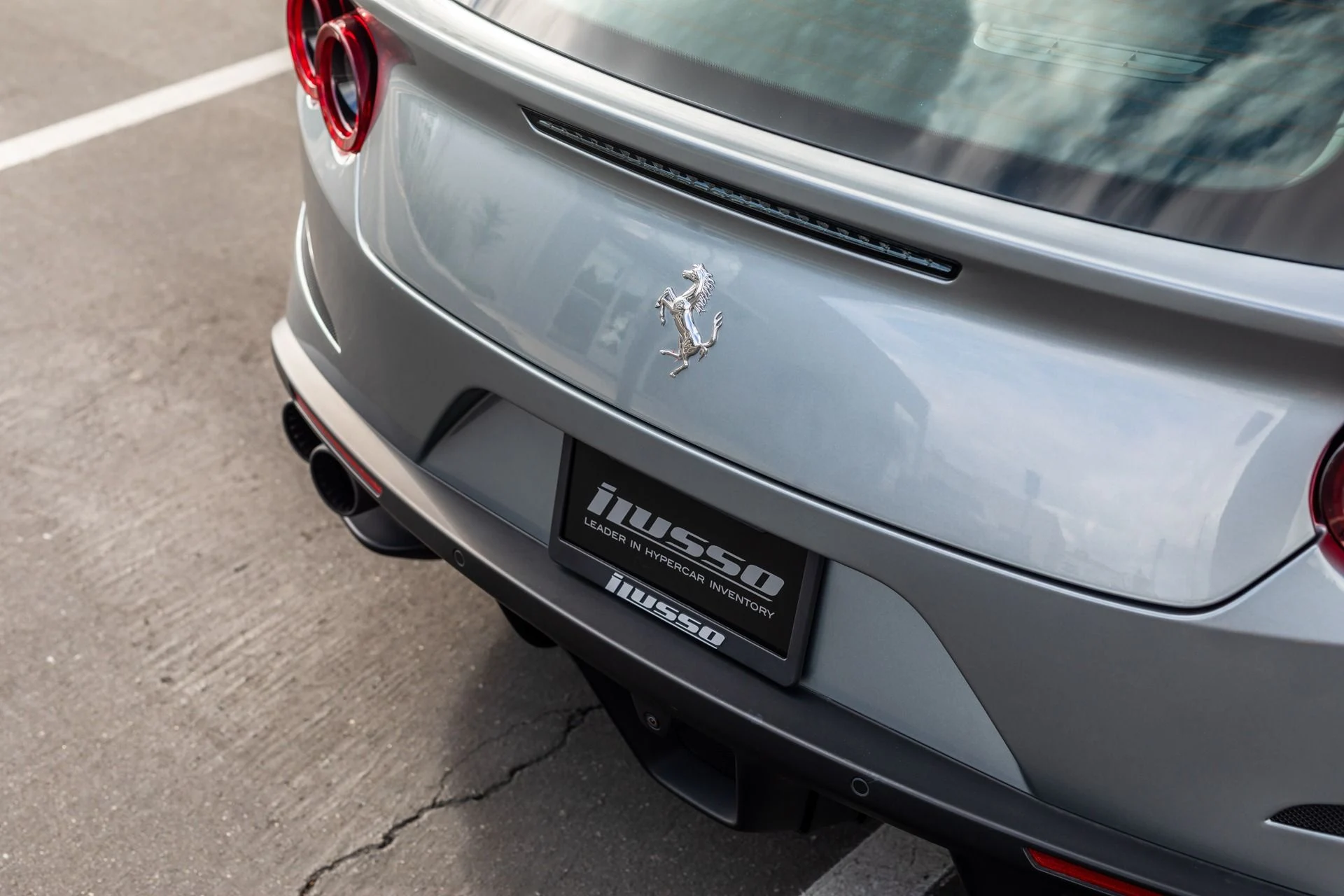 mph029_2332611791_Used_2018_Ferrari_GTC_4_Lusso_T_1701305213_b92e7d7bae