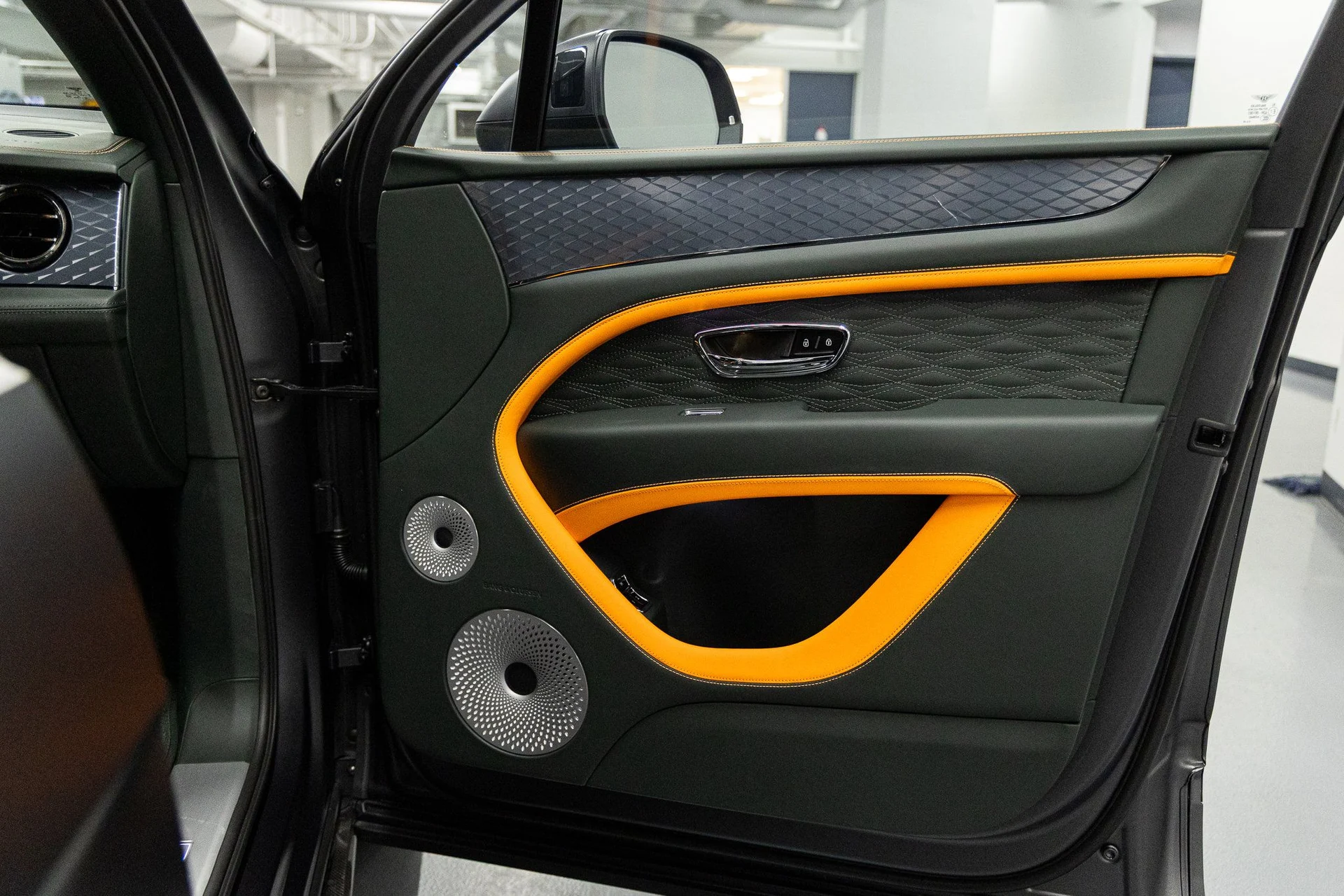 mph029_2336054745_77a30685f8a71b9219fa4f2082e937ddx_8b86fd1de2