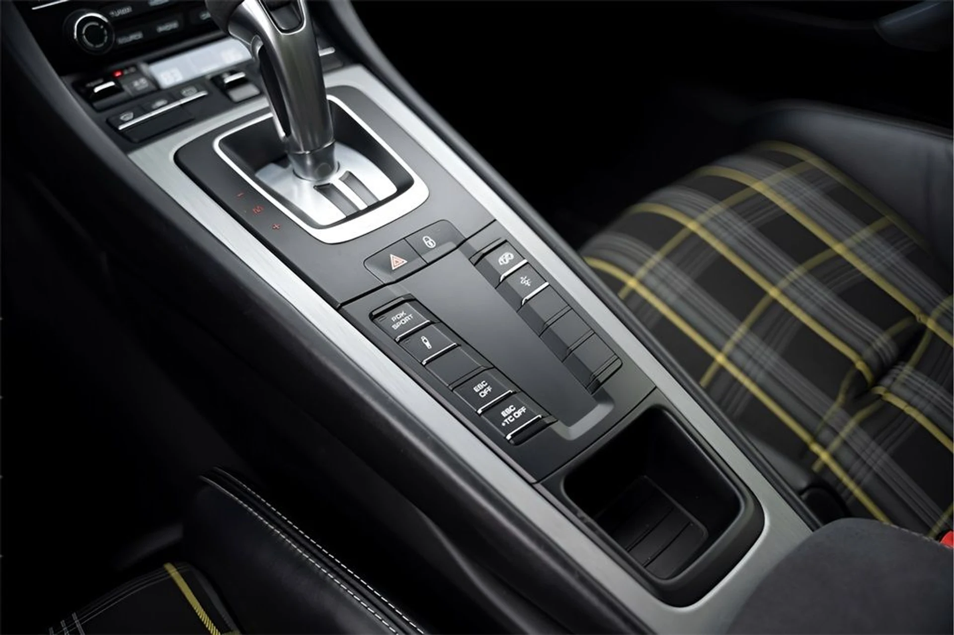 mph029_2338346494_image_30_9866278b9c