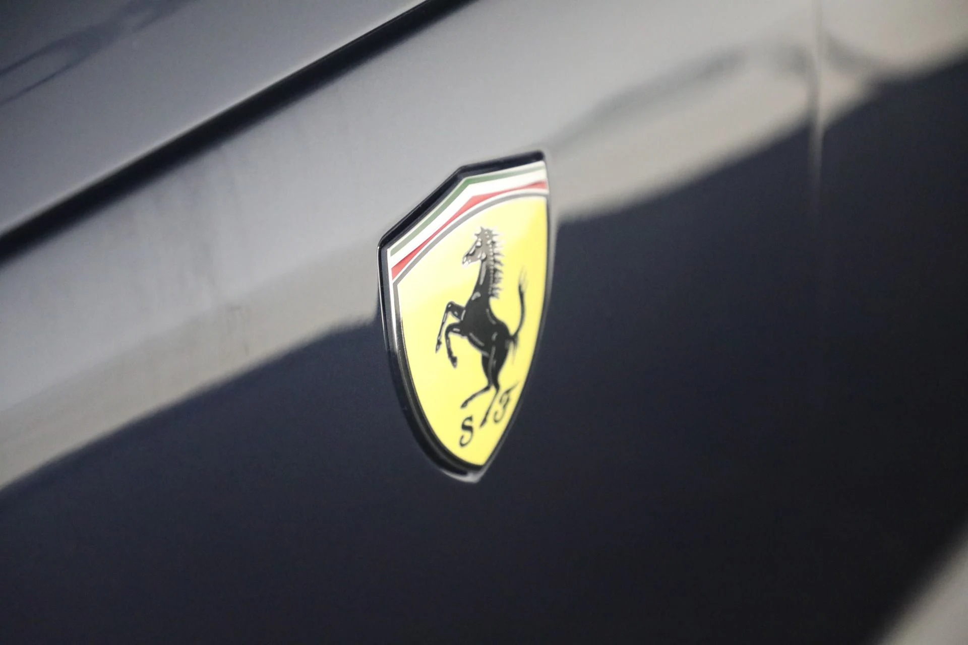 mph029_2346810838_Used_2025_Ferrari_Purosangue_1773254154_6bf8315388