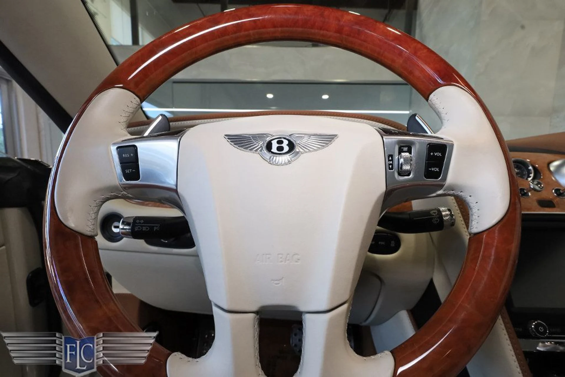 mph029_2354214897_used_2017_bentley_continental_gtcv8convertible_9689_22989764_30_1024_d3b2288ab4