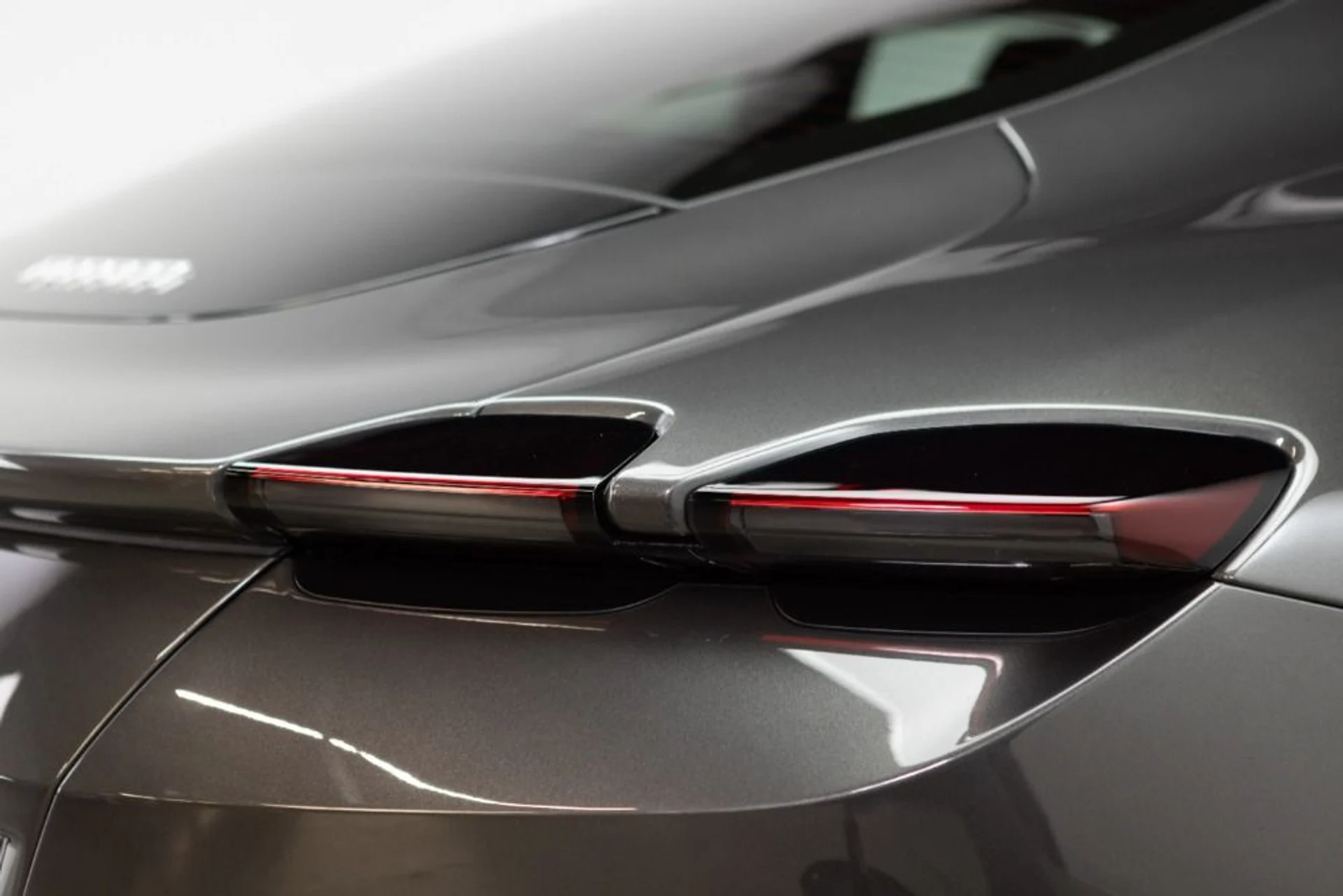 mph029_2355938931_Used_2024_Ferrari_Roma_f1037b9dbf