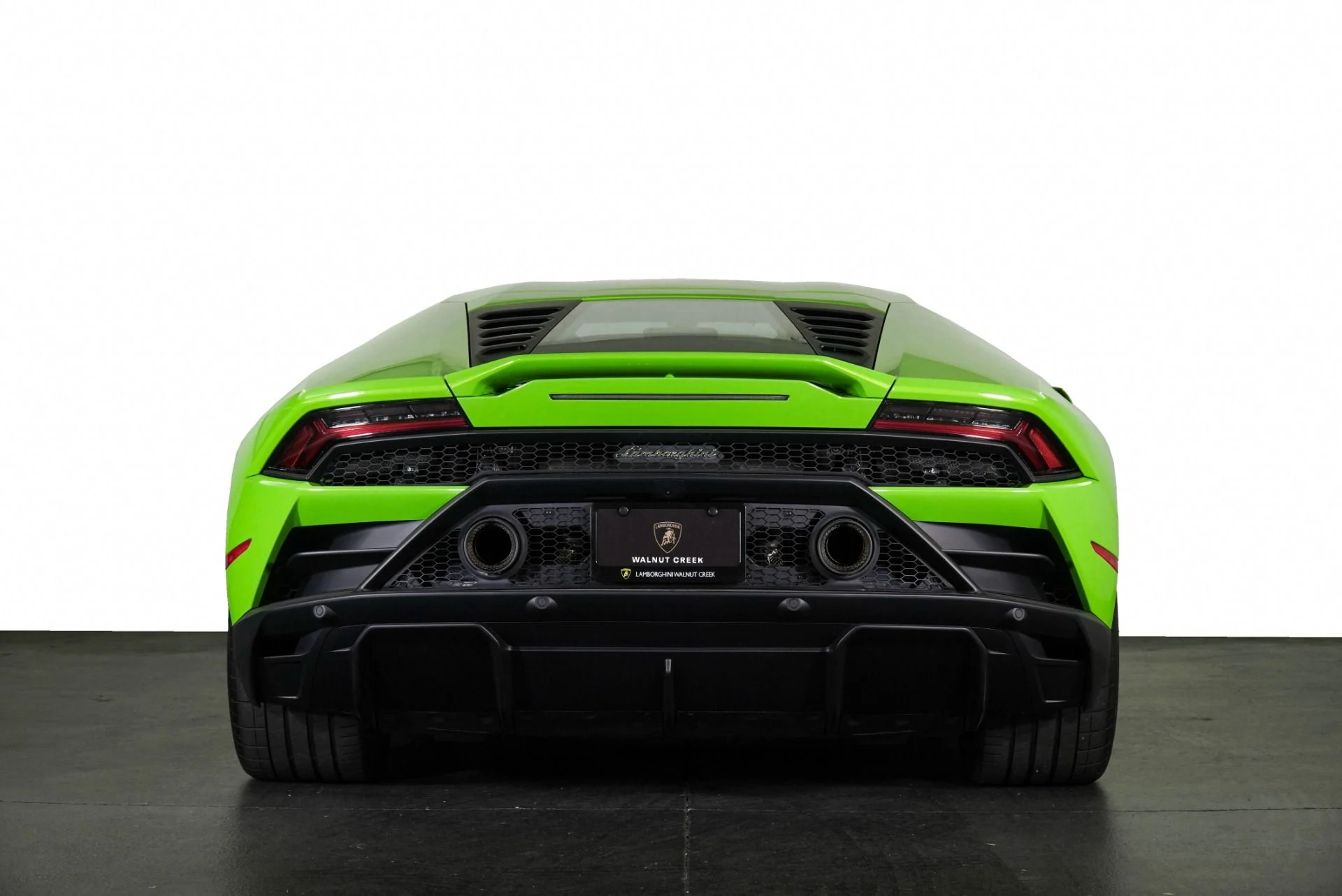 mph029_2371196333_Used_2022_Lamborghini_Huracan_EVO_1774468302_348a8eafbe