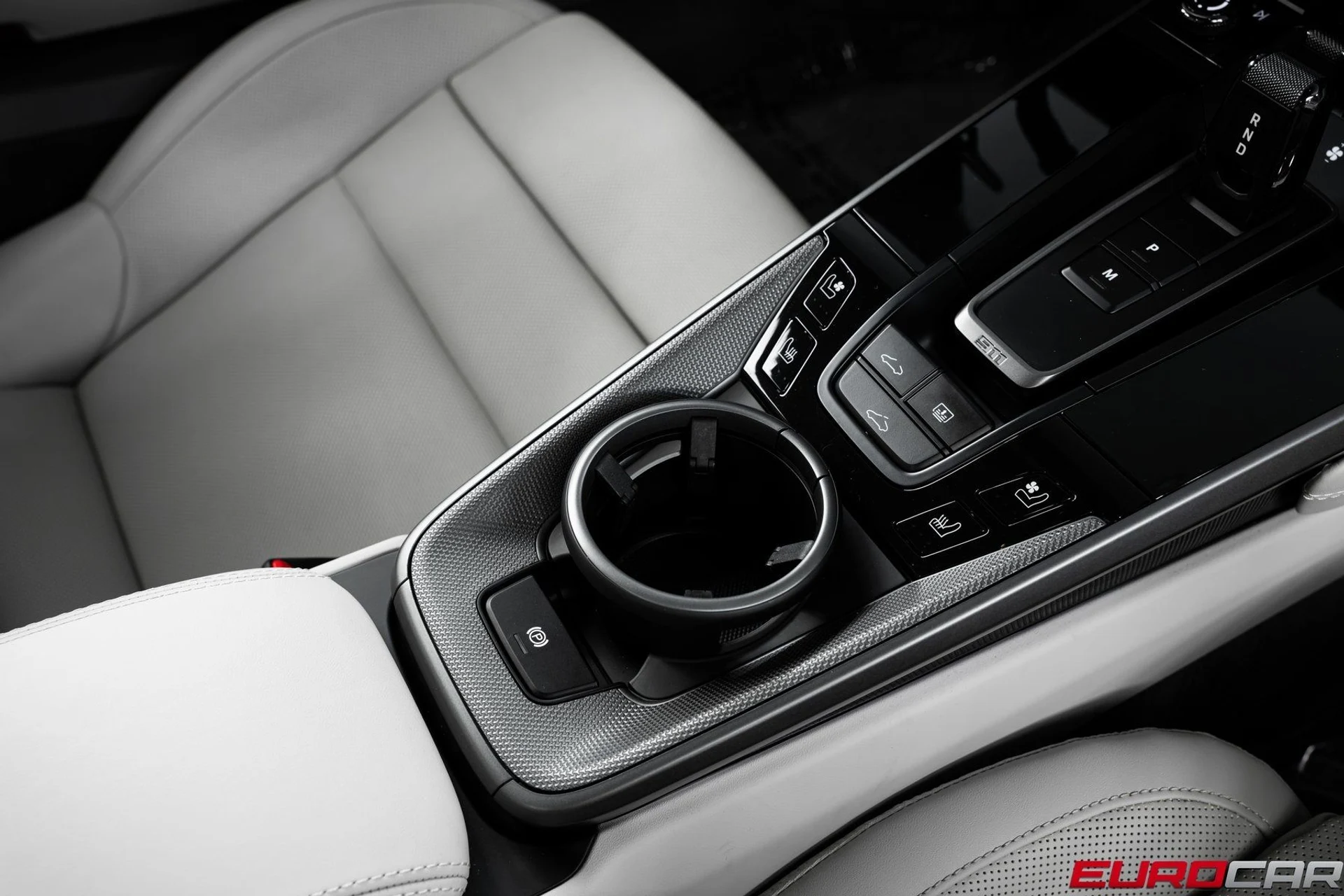 mph029_2373287379_image_30_28e4587b5e