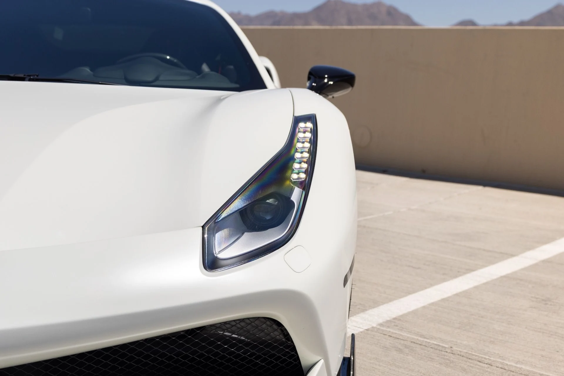 mph029_2381384970_Used_2018_Ferrari_488_GTB_1778883236_616229136e
