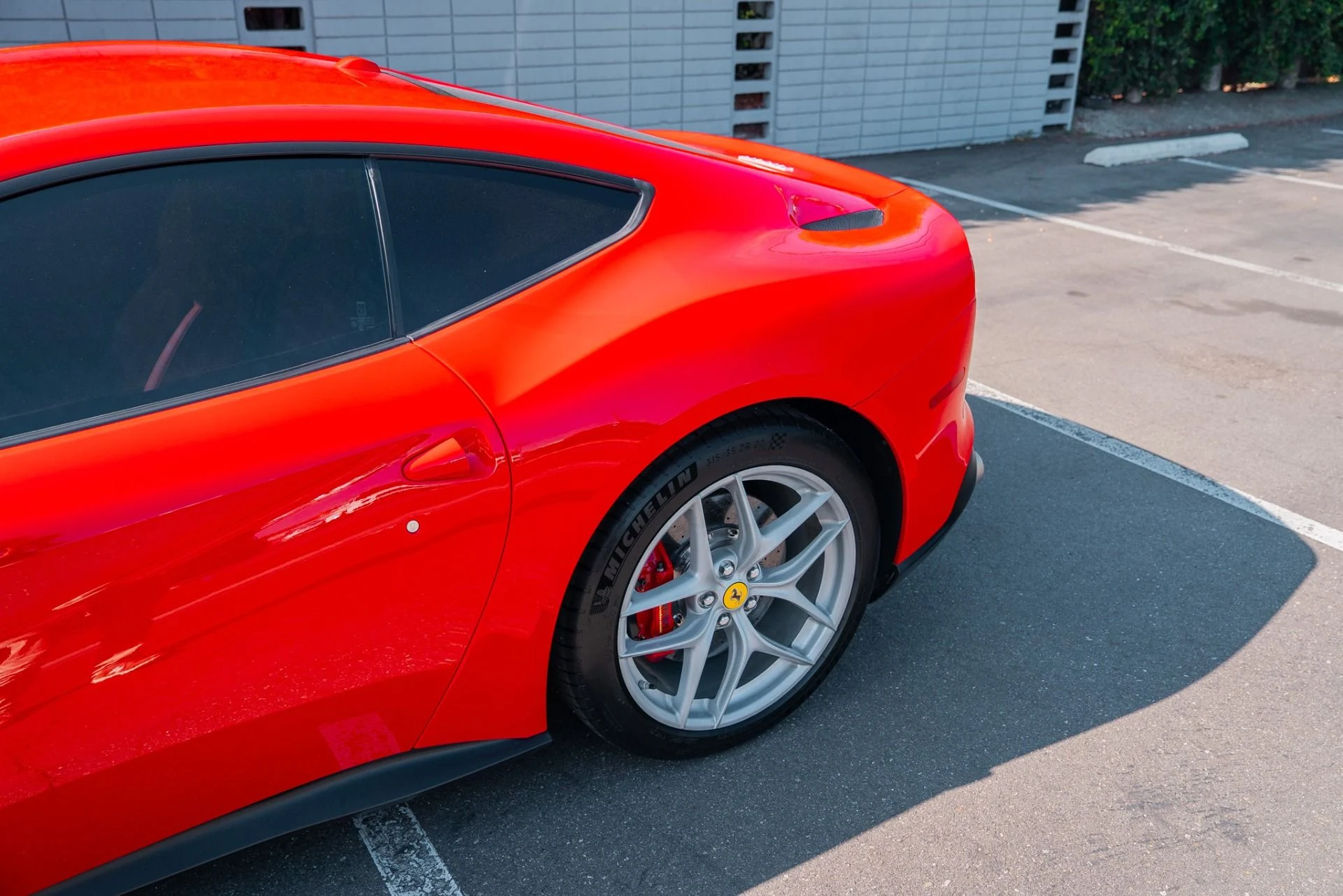 mph029_2382009939_Used_2017_Ferrari_F12berlinetta_1762288797_da90a2b56a