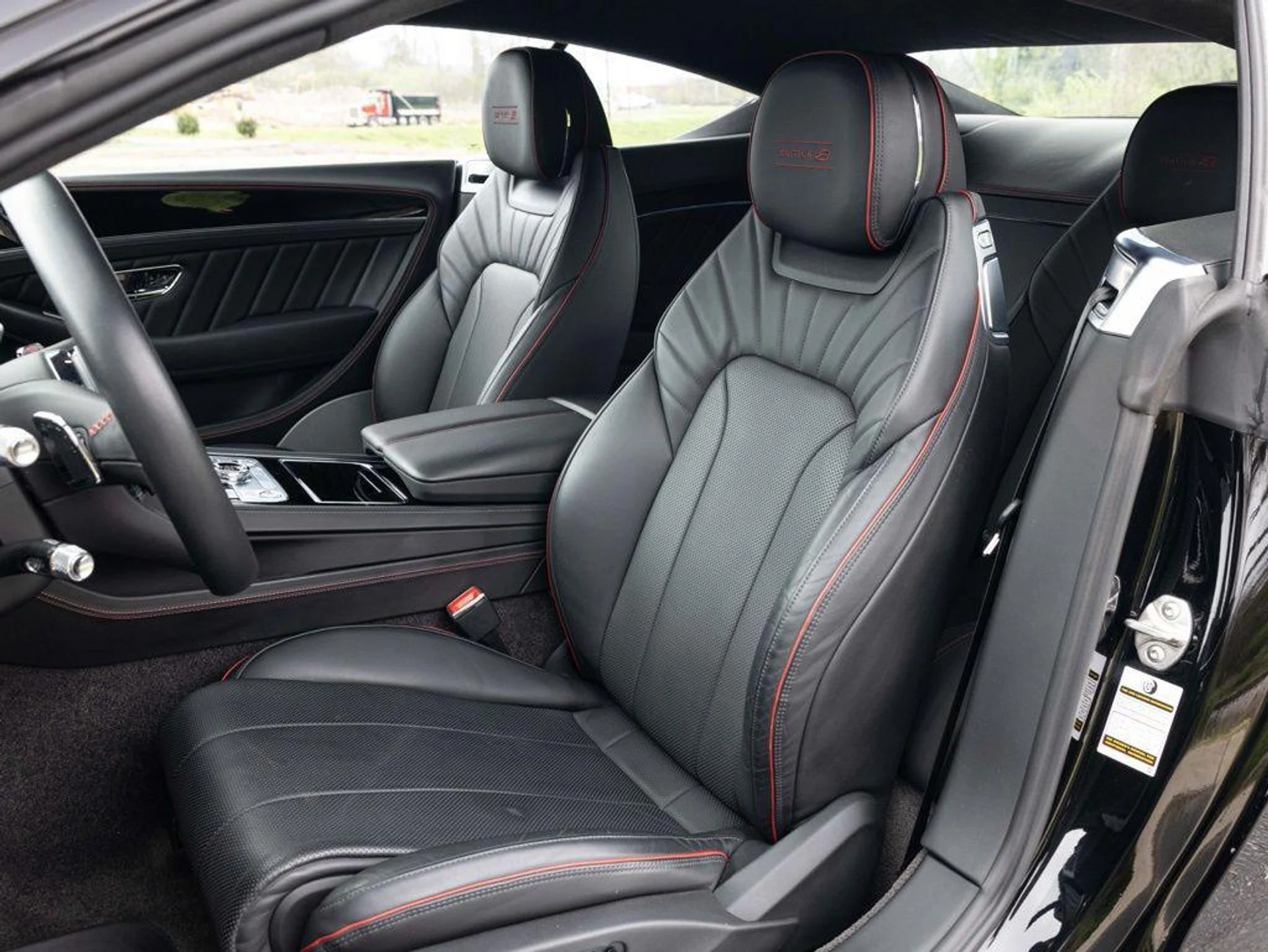 mph029_2384192101_502891109_69c2b08c0101ed4b1a208272_95bba38429