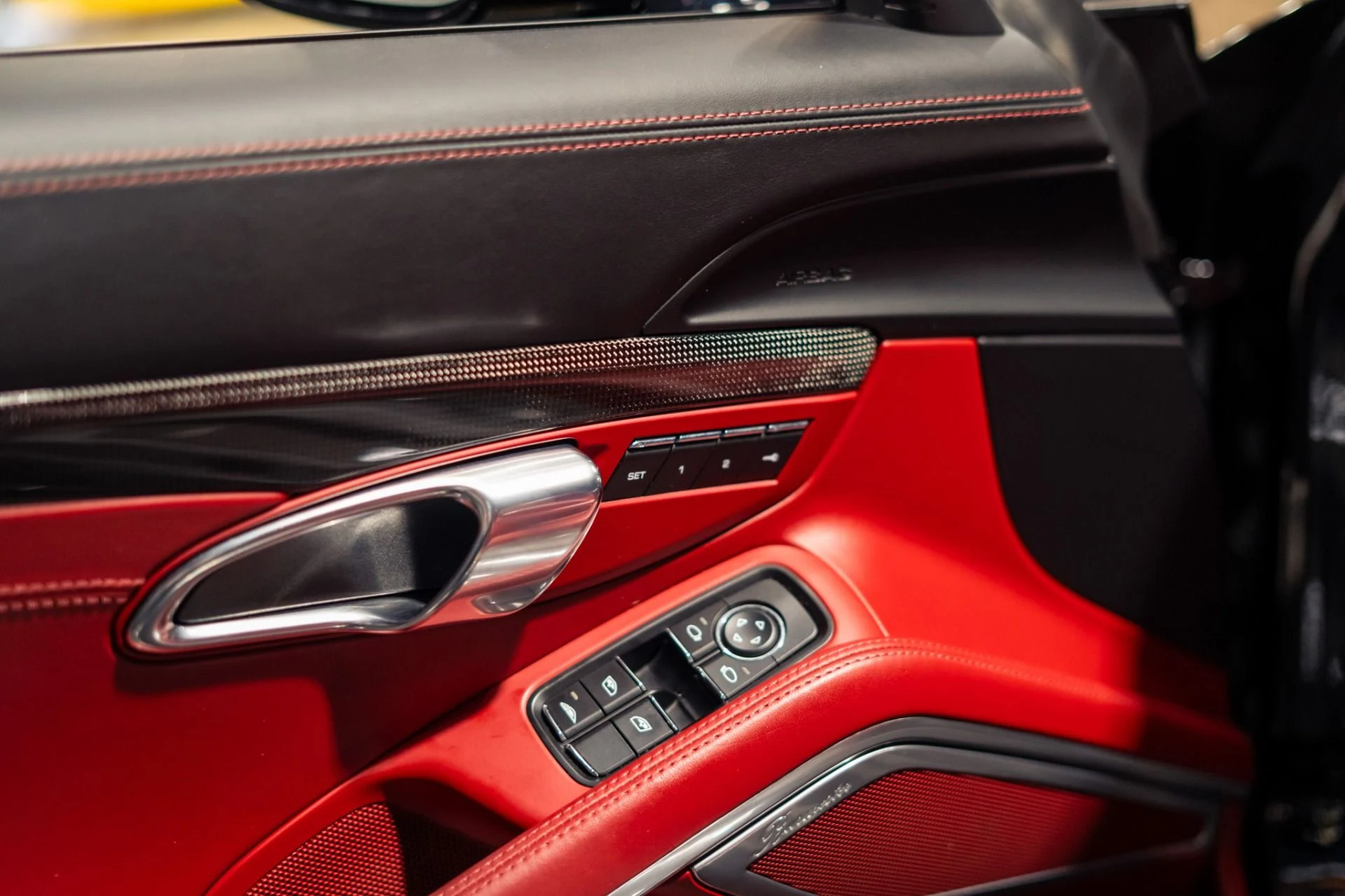 mph029_2392913855_Used_2017_Porsche_911_Turbo_S_Cabriolet_1784650214_ae979aa016