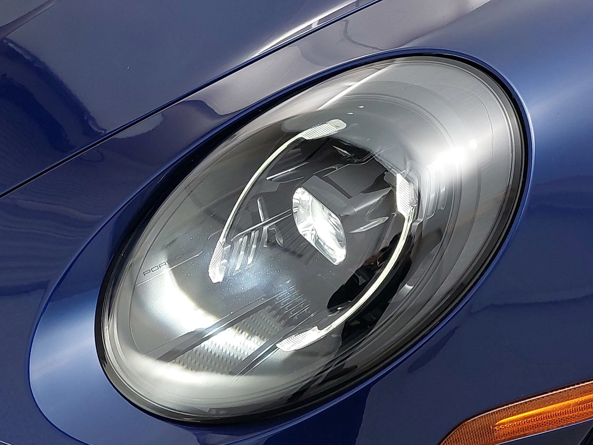 mph029_2396324491_b9706d52b18334e0e92b06b4942711f2x_3e76f5f643