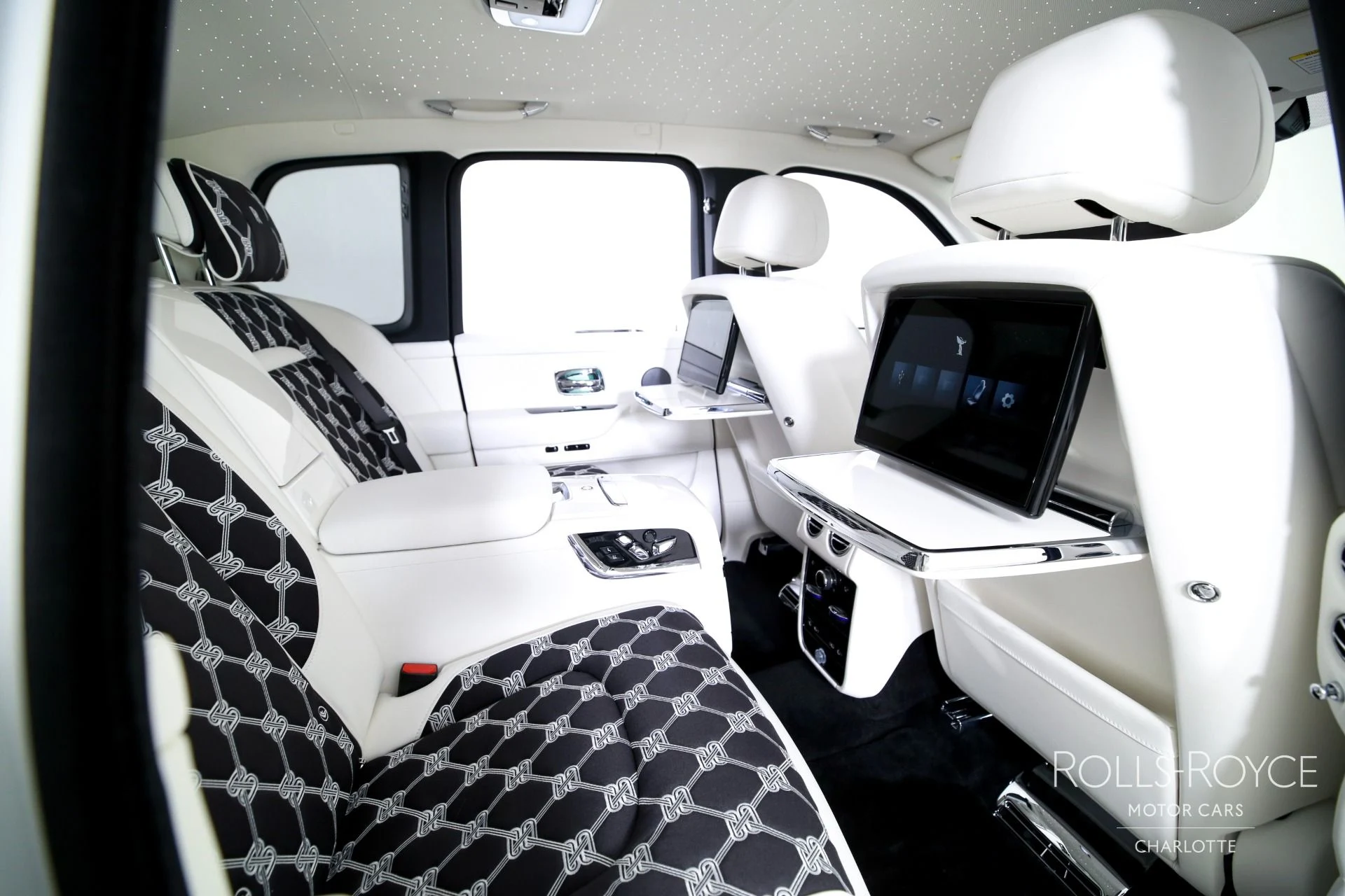 mph029_2401128948_Used_2026_Rolls_Royce_Cullinan_1769450617_31afcef3a4