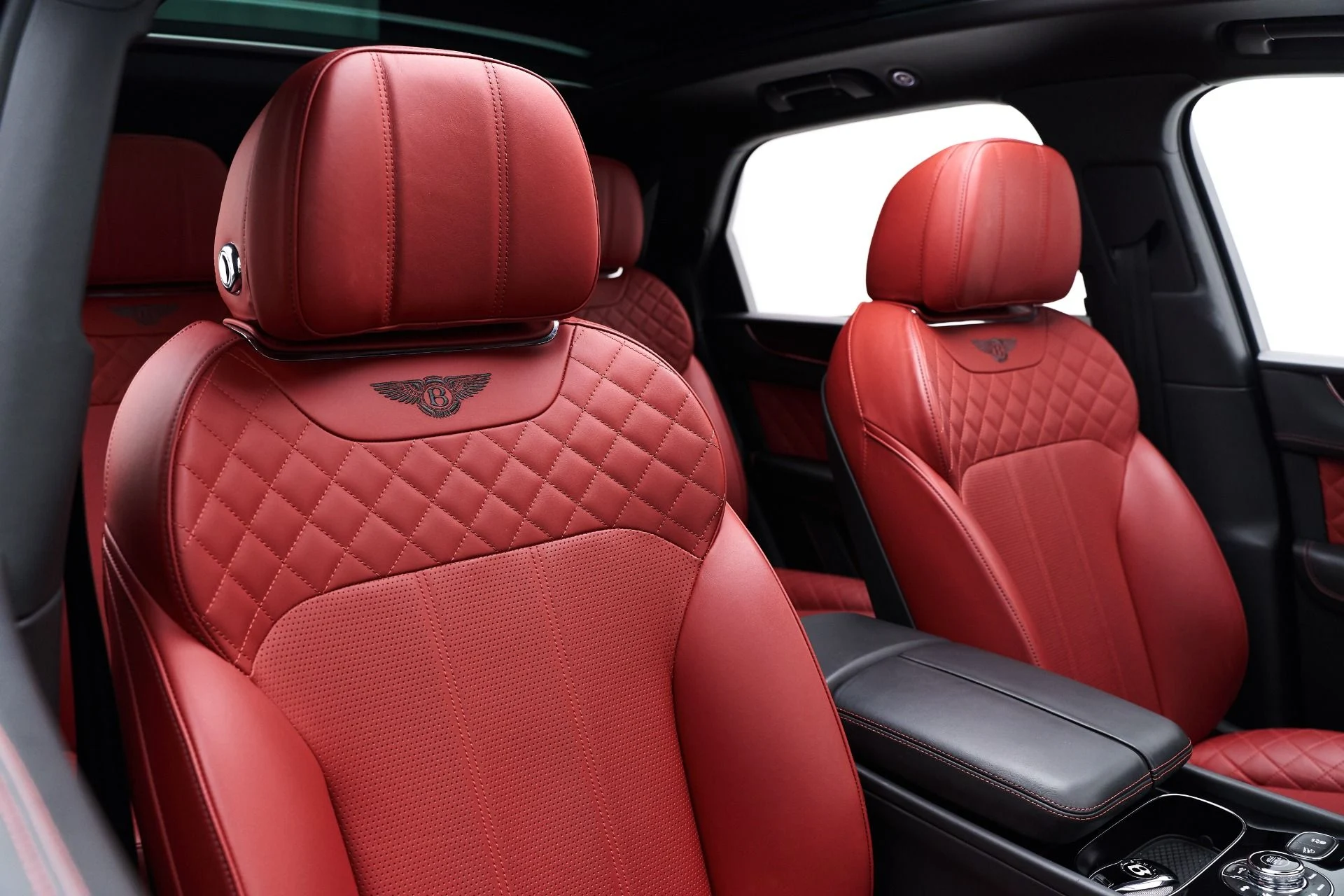 mph029_2403913037_Used_2017_Bentley_Bentayga_W12_1648839959_5d819da197