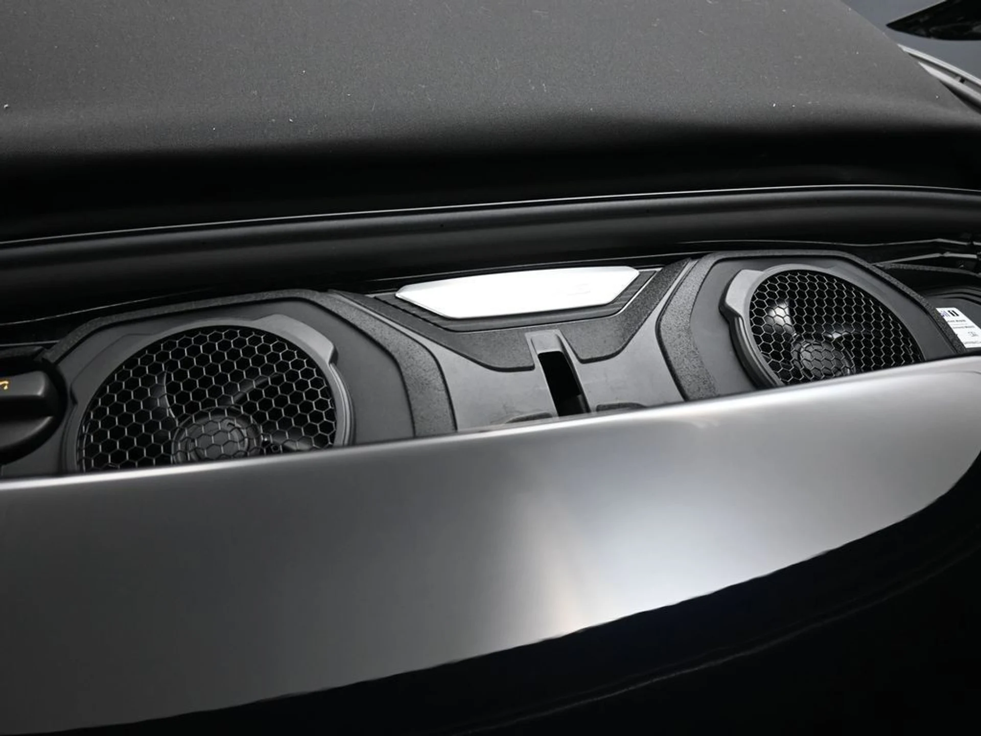 mph029_2404017320_16d5fb3154efbc4864f7a7f0dcefa86a_ae7d643120