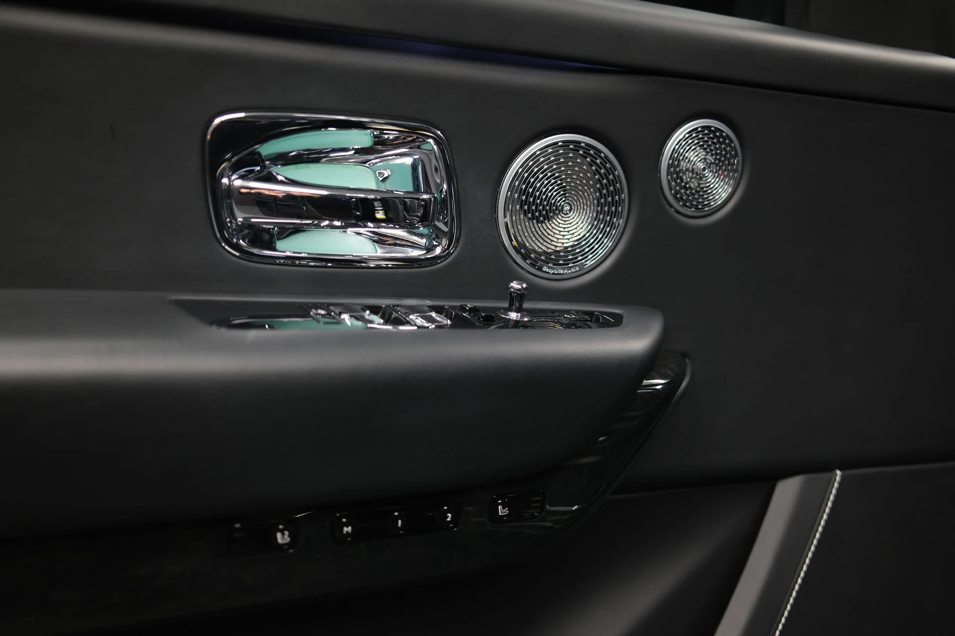 mph029_2416841238_cabe3b41_acaf_402e_917e_127ef62761fb_8e43df7602