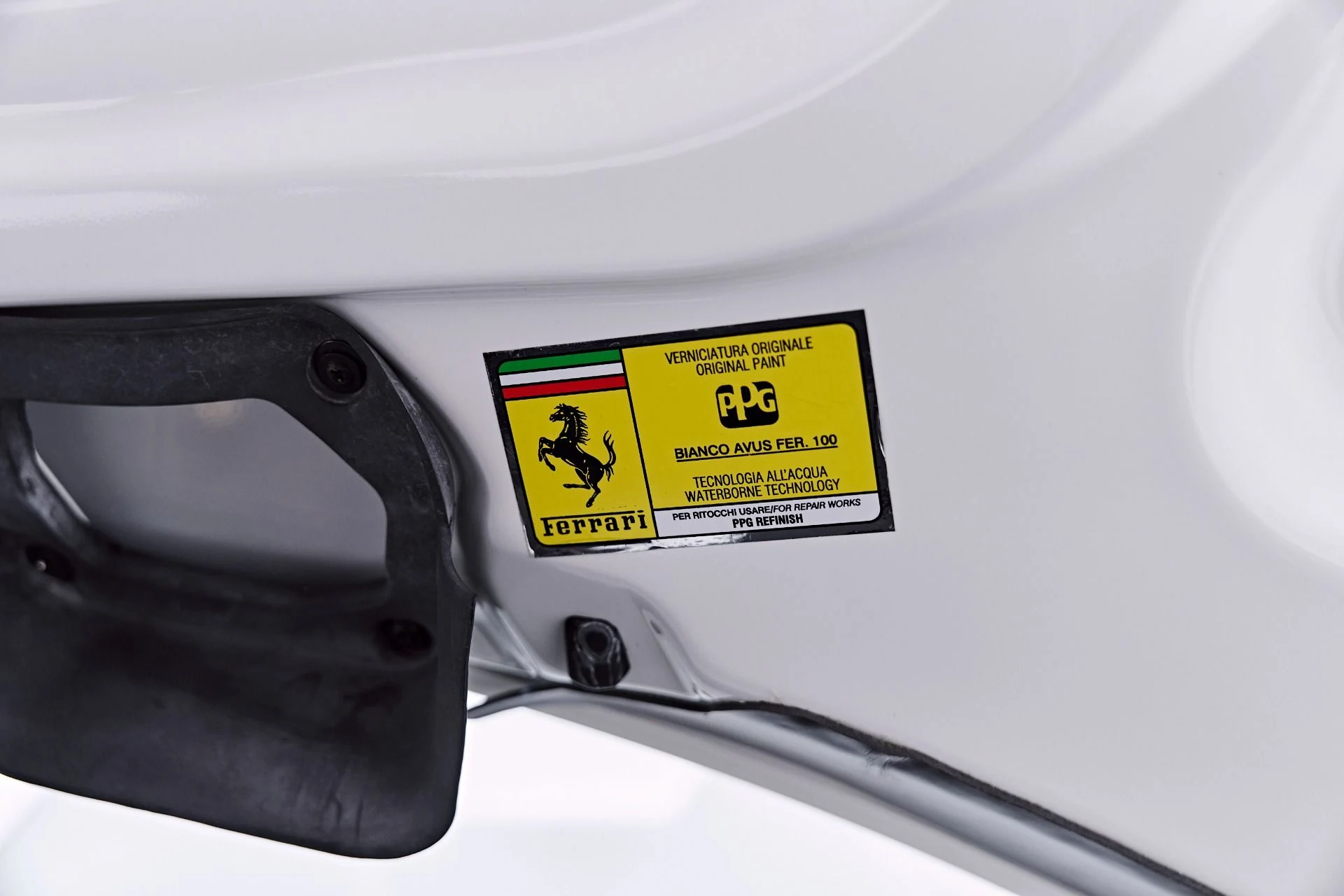 mph029_2422081327_Used_2019_Ferrari_488_Spider_Base_1782196624_5e6ec3c77c