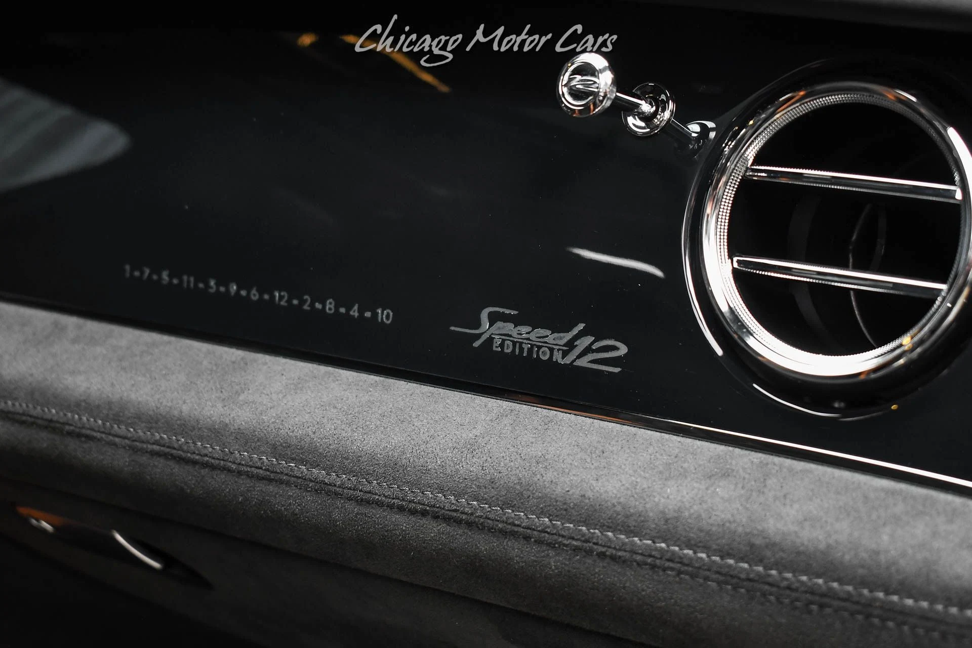 mph029_2425750469_12606_p30_l_9be242de58