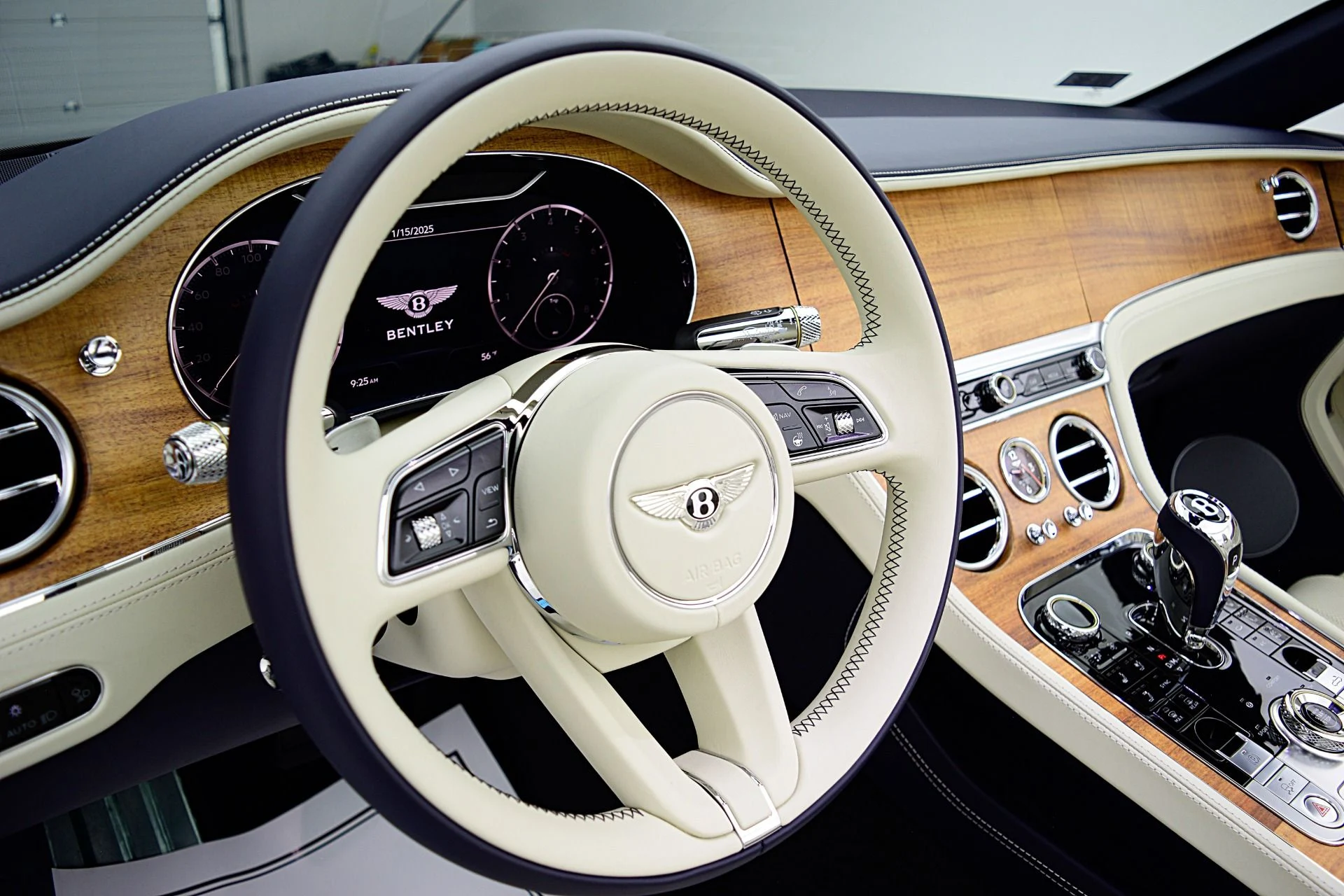 mph029_2433020454_Used_2024_Bentley_Continental_GTC_Edition_8_LEASE_OPTIONS_AVAILABLE_e1f48e9972