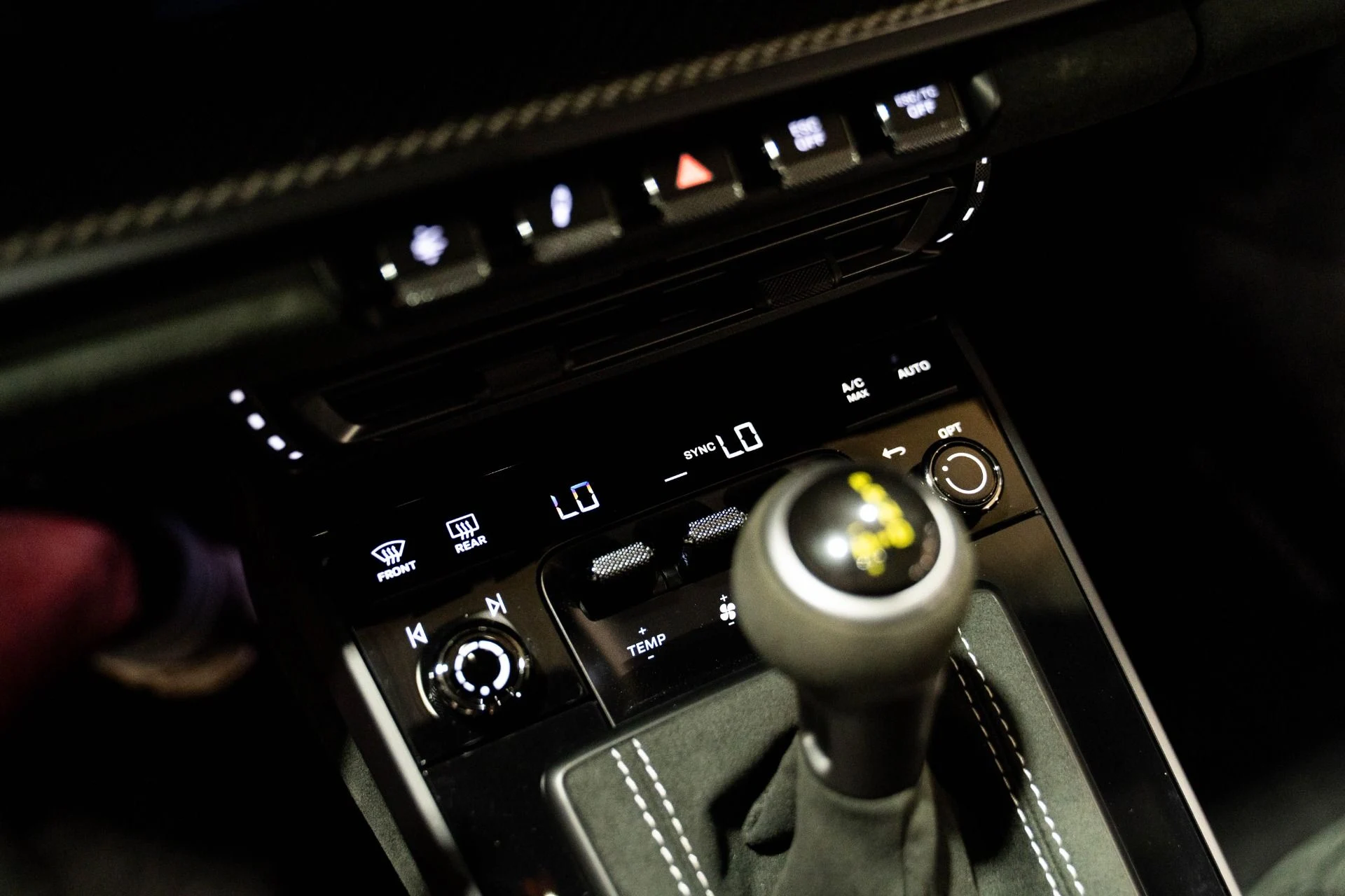 mph029_2434664347_Used_2024_Porsche_911_GT_3_RS_Arctic_Grey_Weissach_Package_1768063566_7f7bba2298