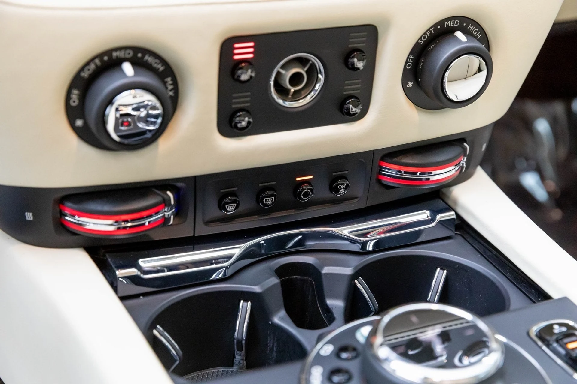 mph029_2435021378_30_44c16a167e