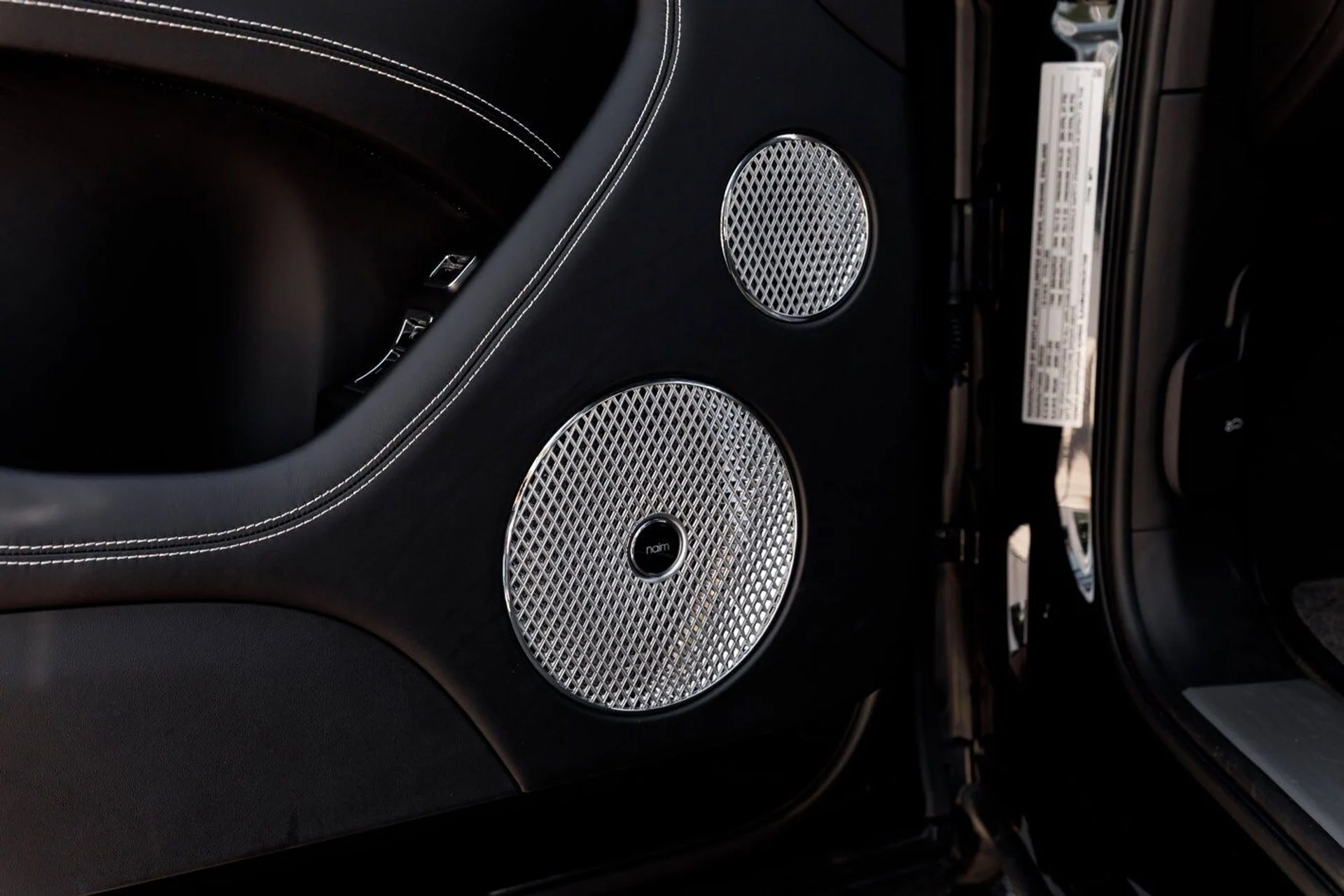 mph029_2437059057_cd20ef322e1ff53519ee4b7b7d28b048x_766cd8eeee