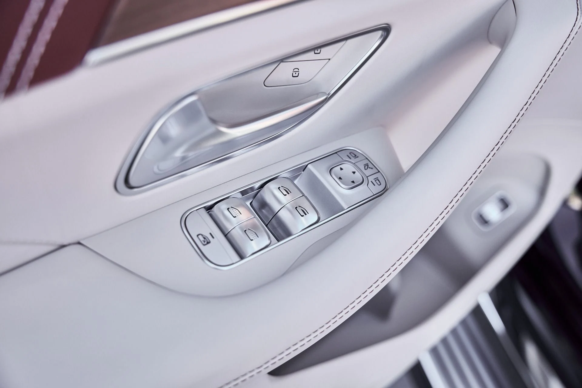 mph029_2439429949_Used_2026_Mercedes_Benz_GLS_Maybach_GLS_600_1772593199_71f4bedf10