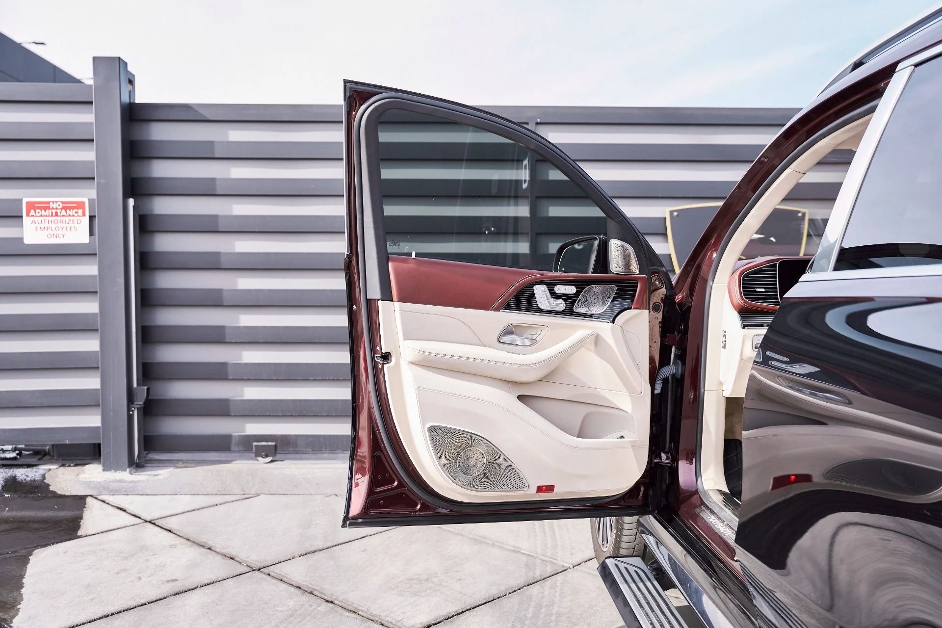 mph029_2440629855_Used_2022_Mercedes_Benz_GLS_Maybach_GLS_600_1769655603_f9d4e870f5