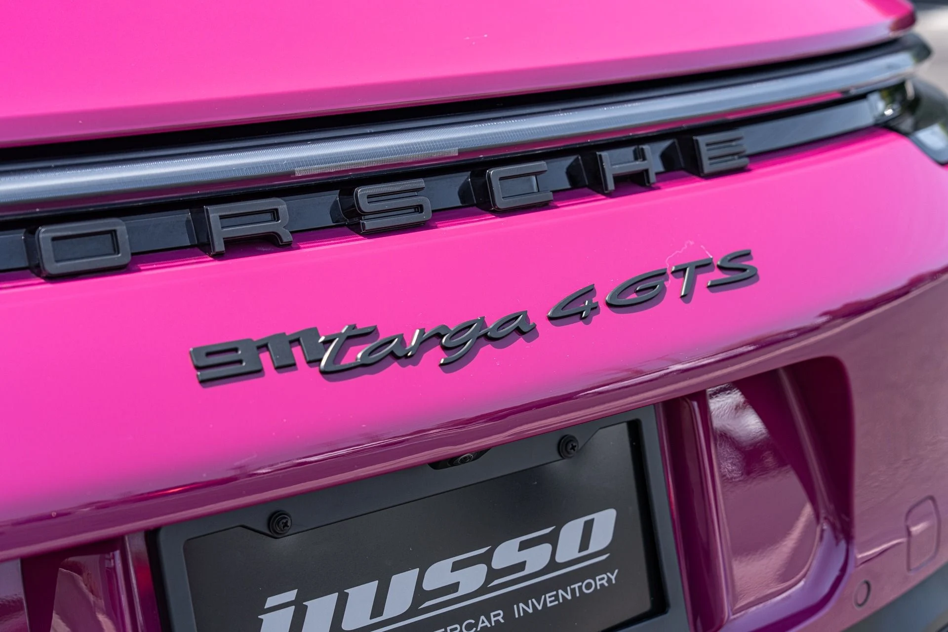 mph029_2444472149_Used_2024_Porsche_911_Targa_4_GTS_1752606788_cde1e9580c
