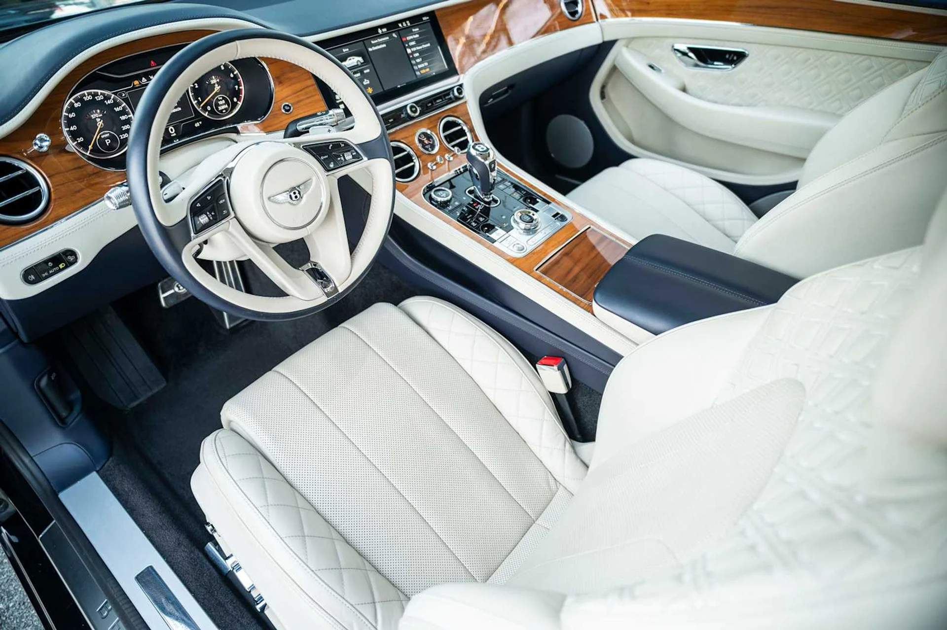 mph029_2449817696_5086d4ae569baf943f3d5fc65fe4cfb3x_e7c6a1d14f