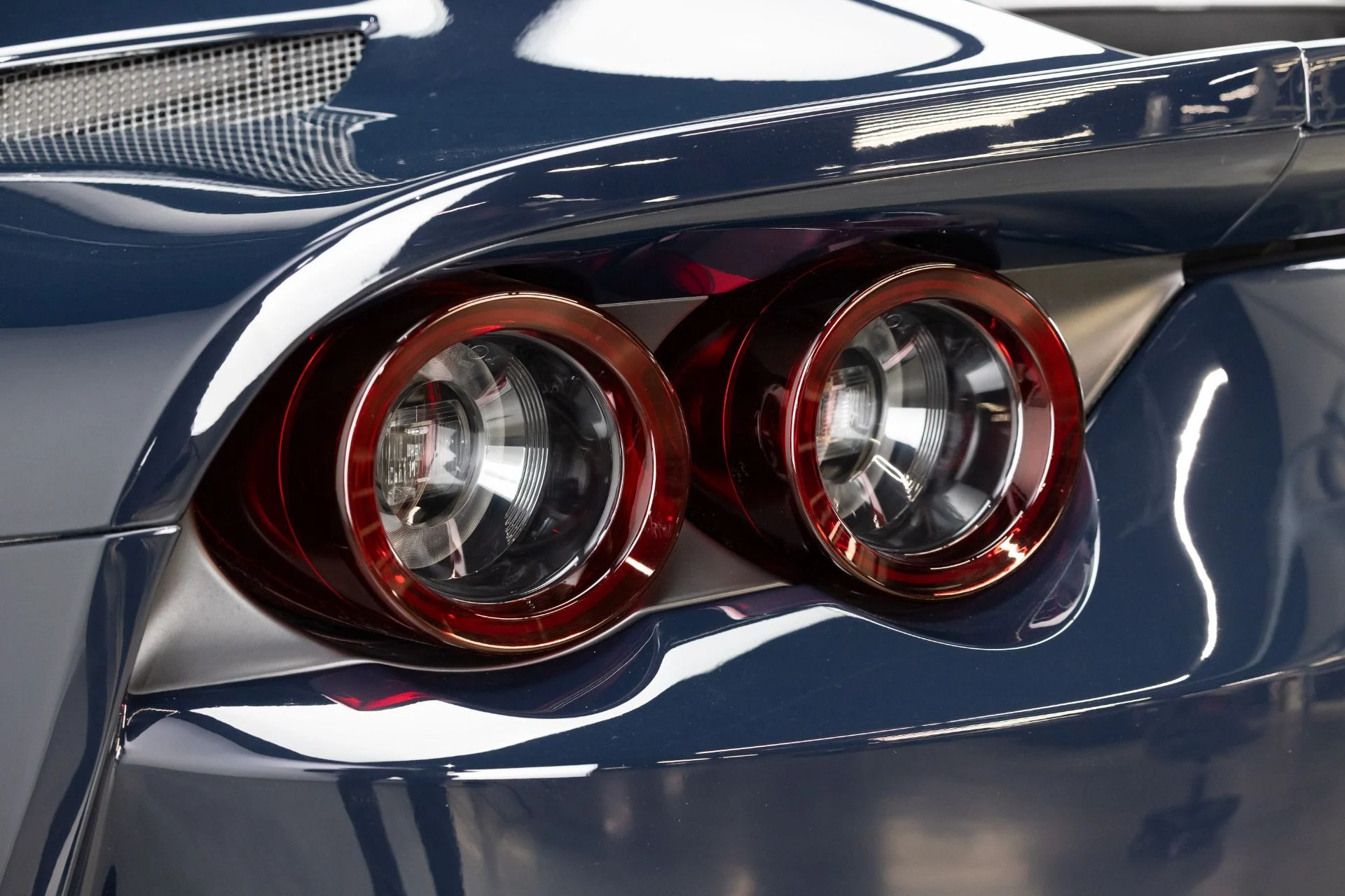 mph029_2453807537_Used_2020_Ferrari_812_Superfast_1779459079_c0abacdf24