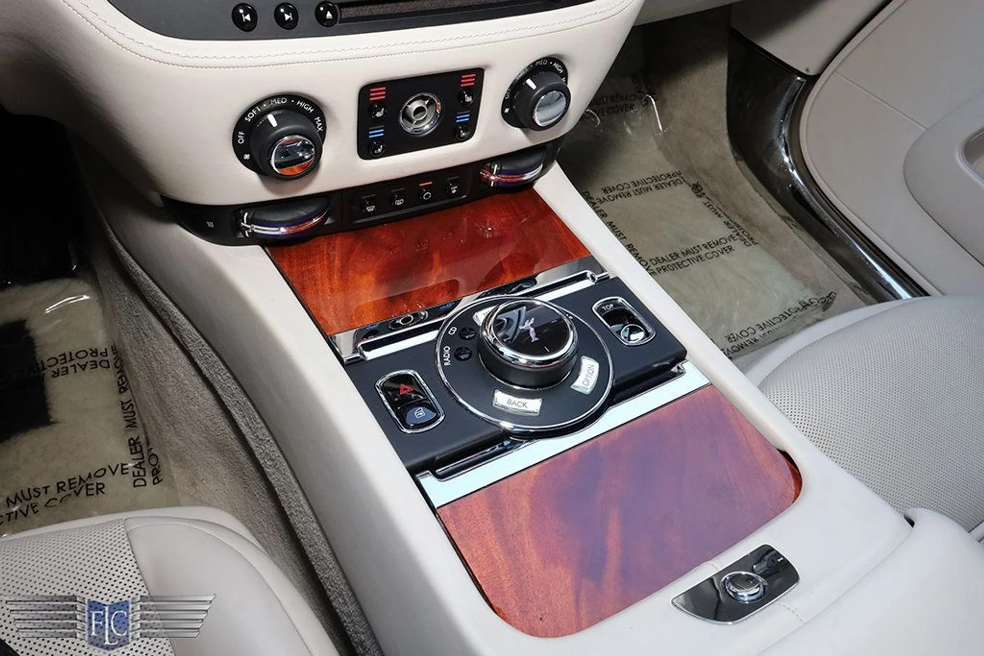 mph029_2454725128_used_2016_rolls_royce_dawn_2drconvertible_6305_22995256_30_1024_eabe68b3a9